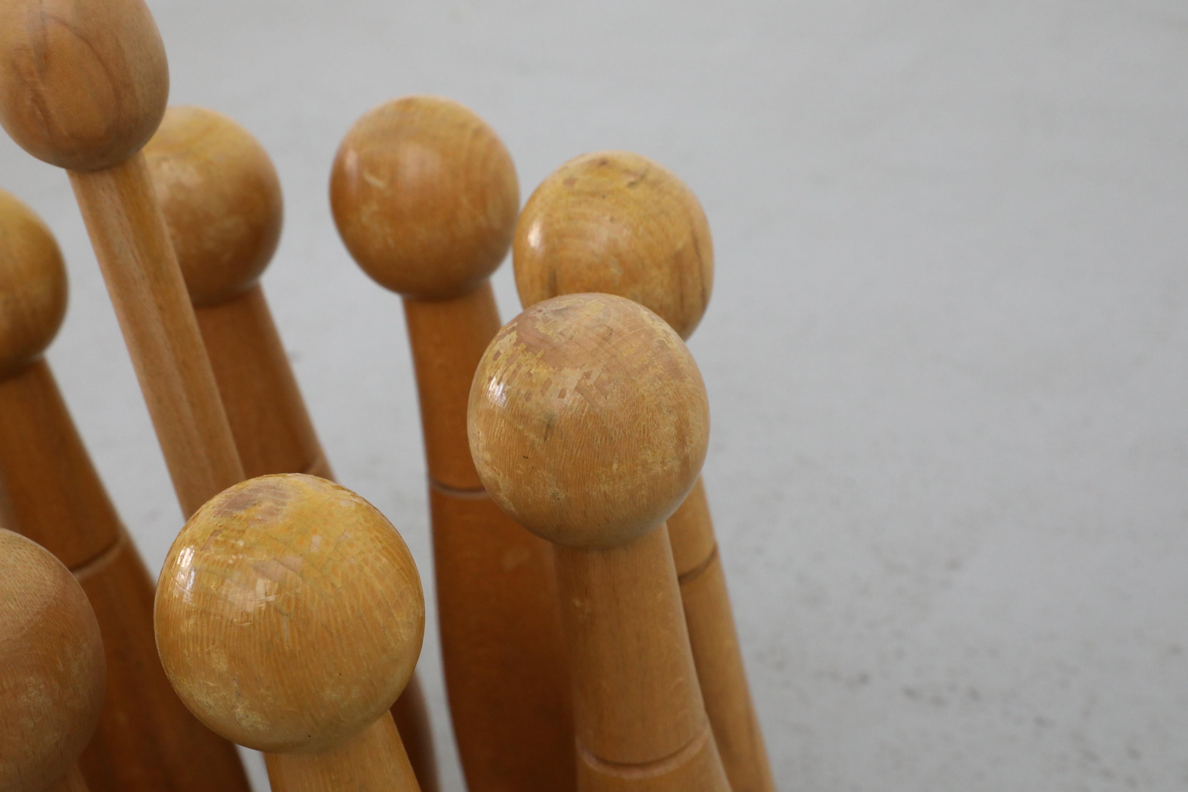 Jeu de quilles en bois à l'ancienne du milieu du siècle 2