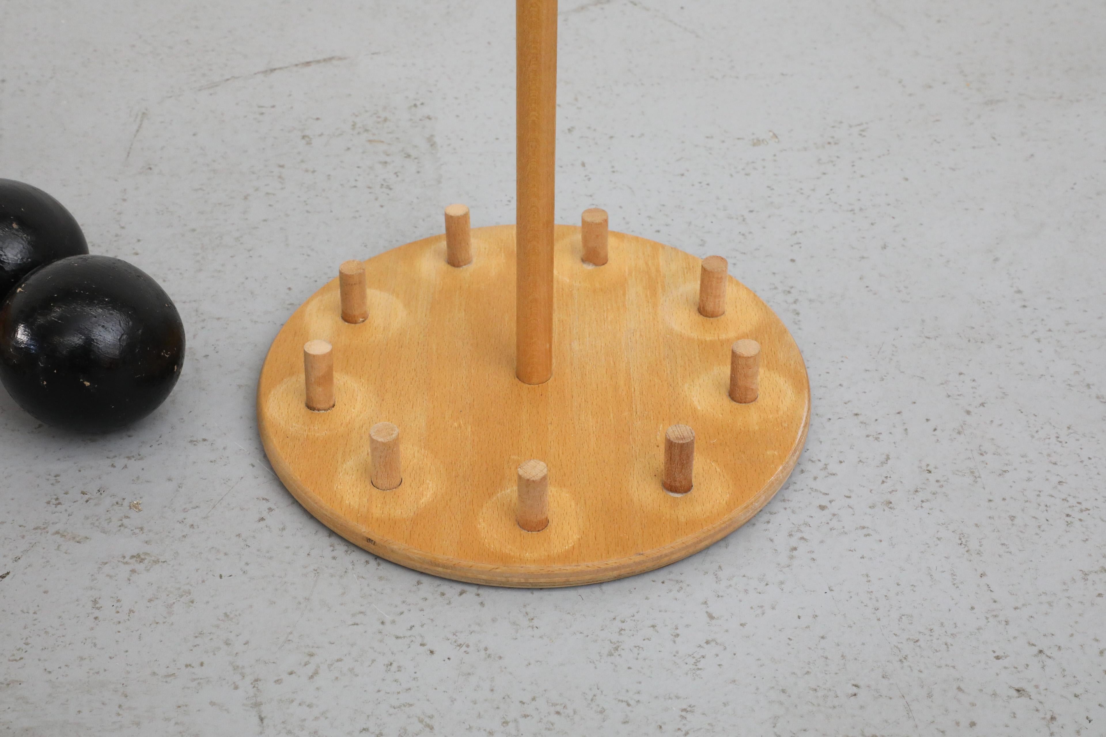 Jeu de quilles en bois à l'ancienne du milieu du siècle 3