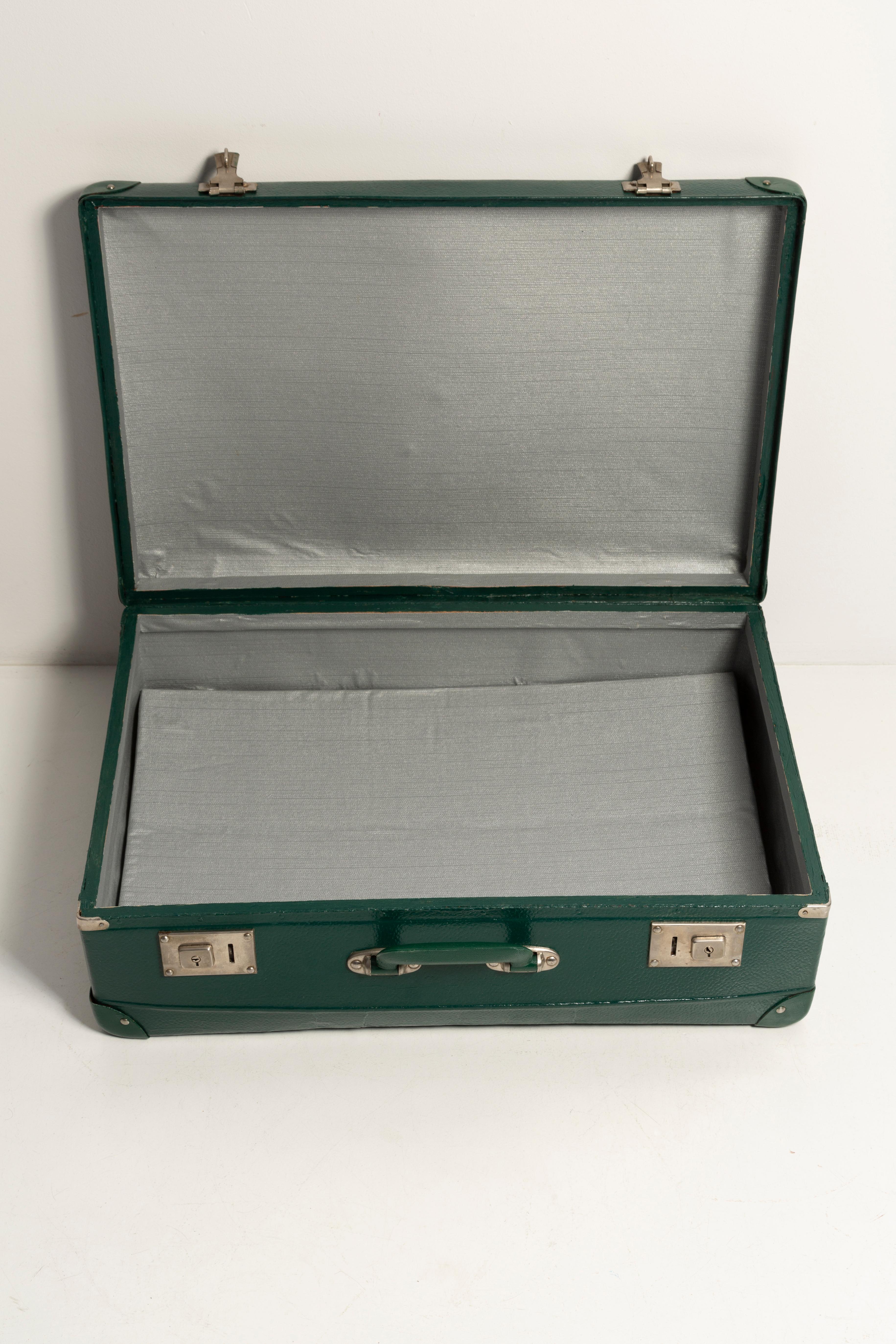 Midcentury Old Vintage Green Suitcase, Storage, Decoration, Europe, 1970s For Sale 1