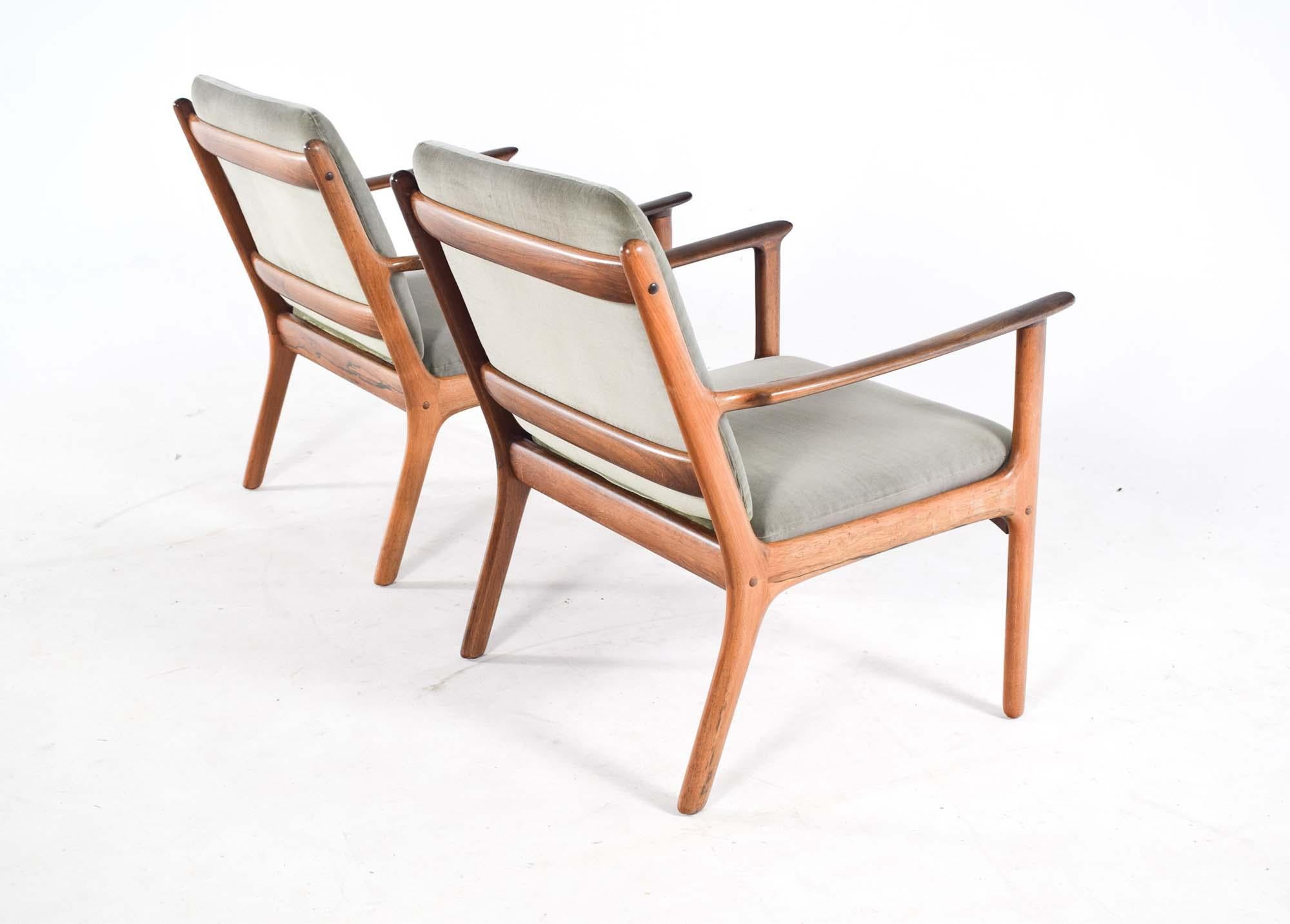 Mid Century Ole Wanscher Easy Chairs Modell PJ 112 Palisanderholz, Dänemark 1950er Jahre (Mitte des 20. Jahrhunderts) im Angebot