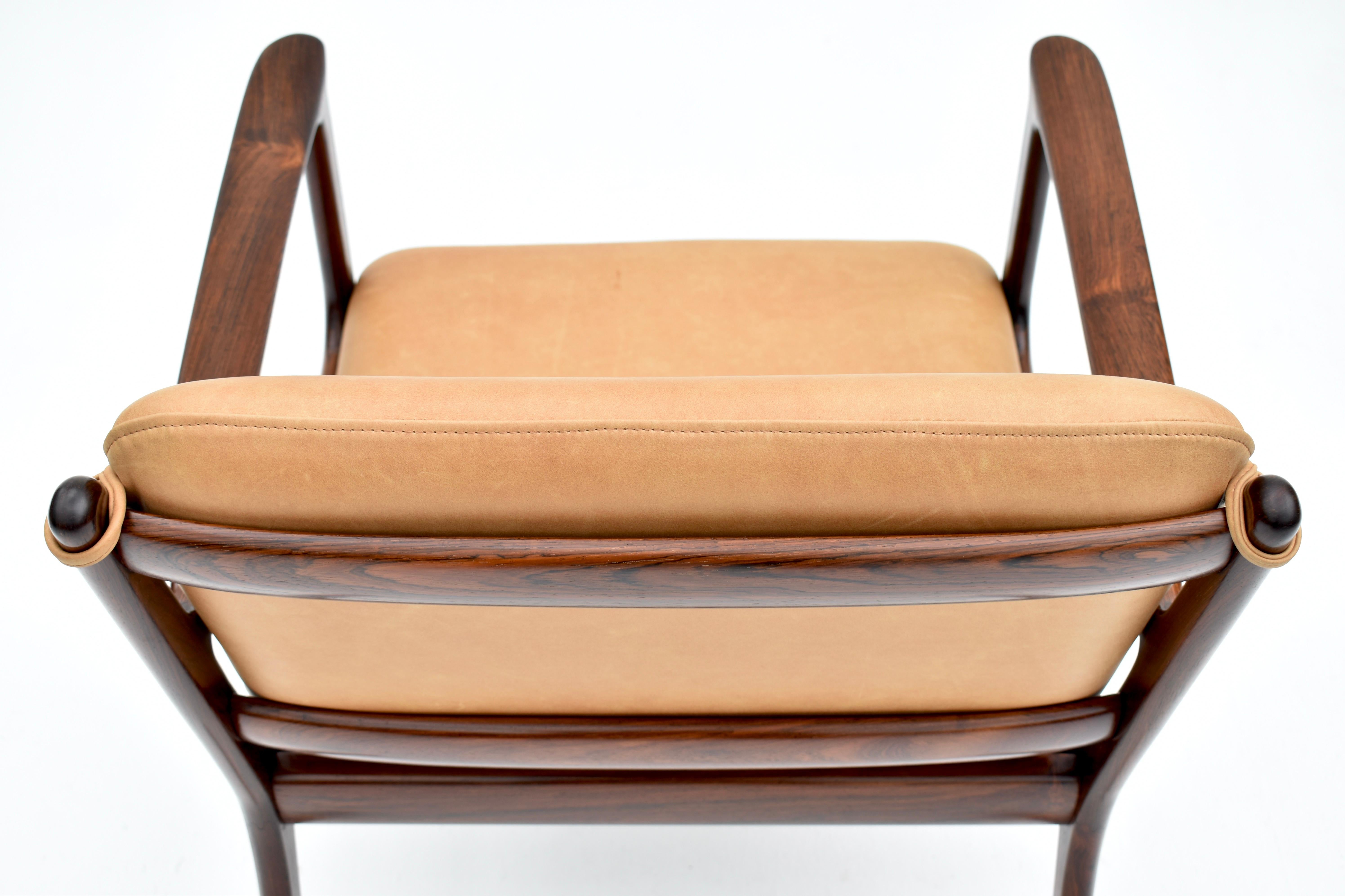 Mid Century Ole Wanscher Model PJ112 Rosewood Lounge Chair For Poul Jeppesen For Sale 2
