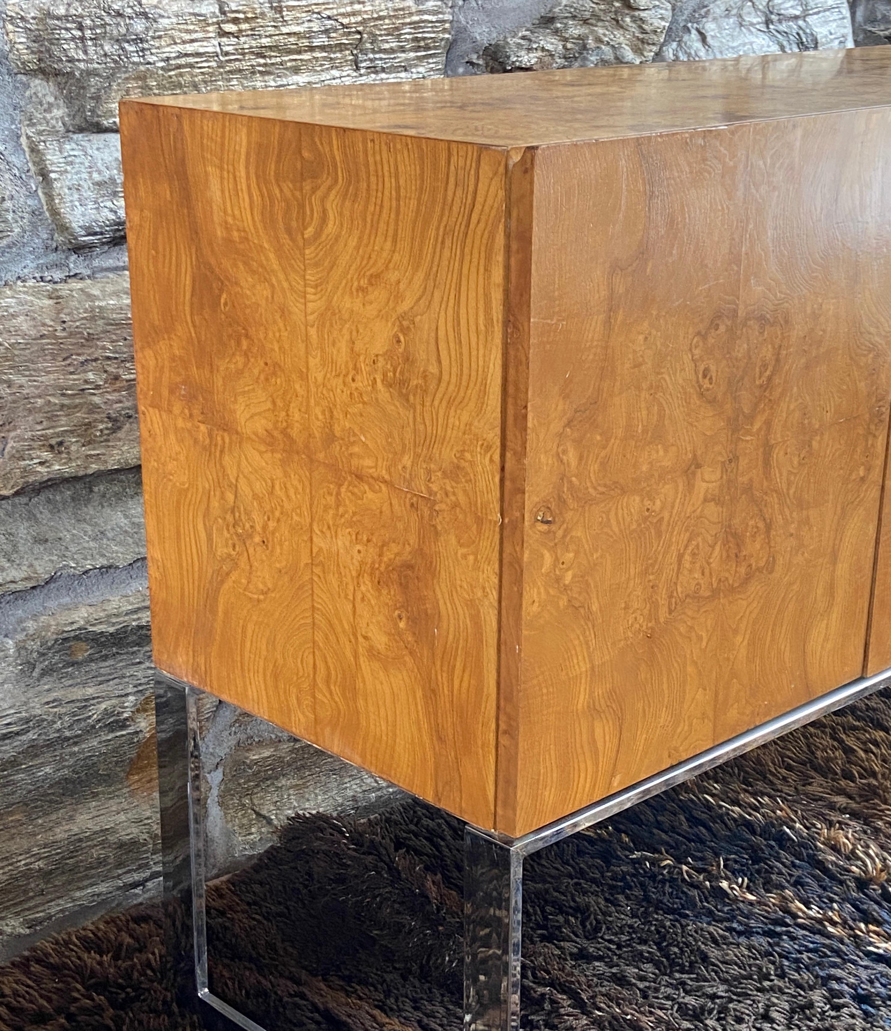 Nodo Mid century Olive burl credenza by Milo Baughman for Thayer Coggin in vendita