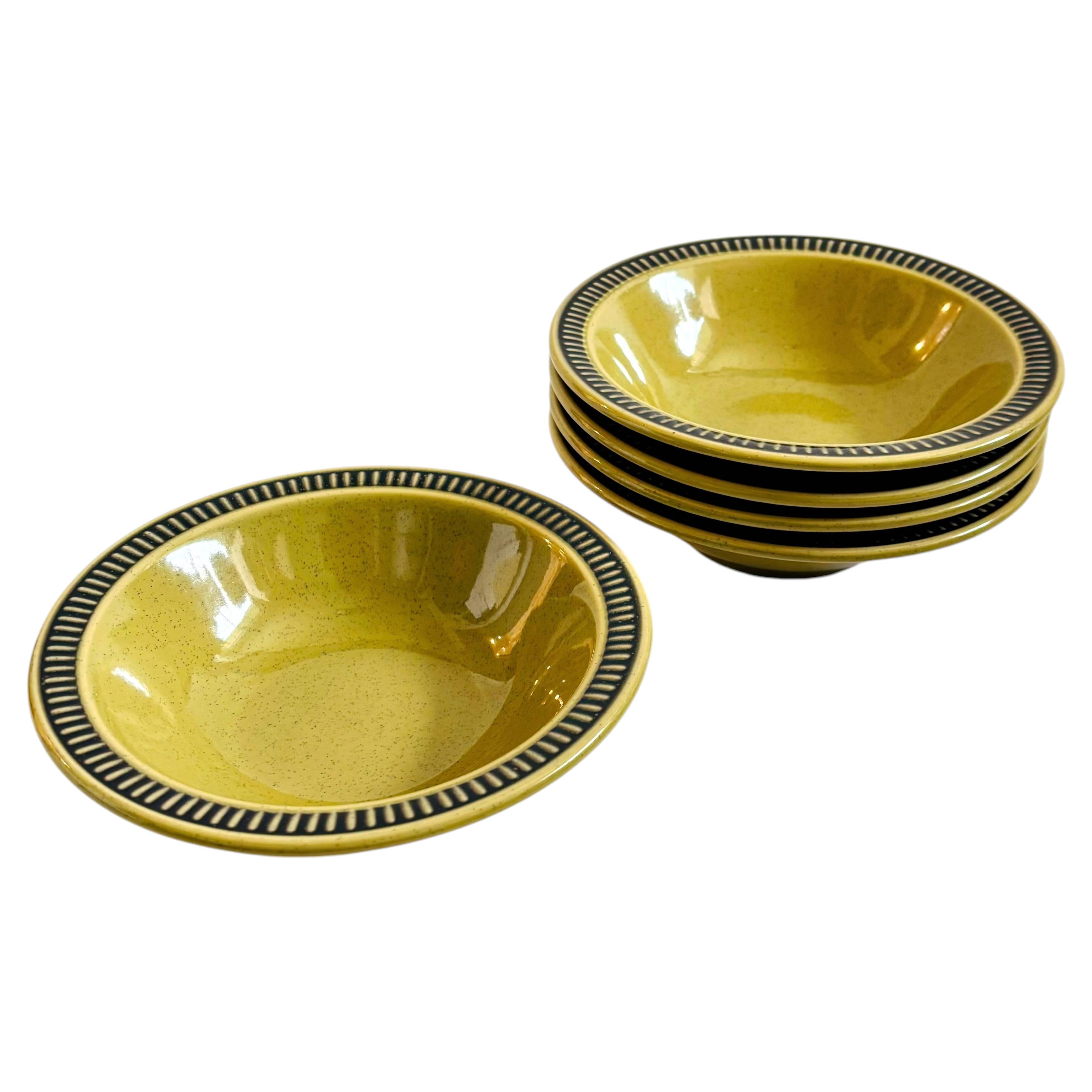 Bols en grès vert olive du milieu du siècle - Lot de 5