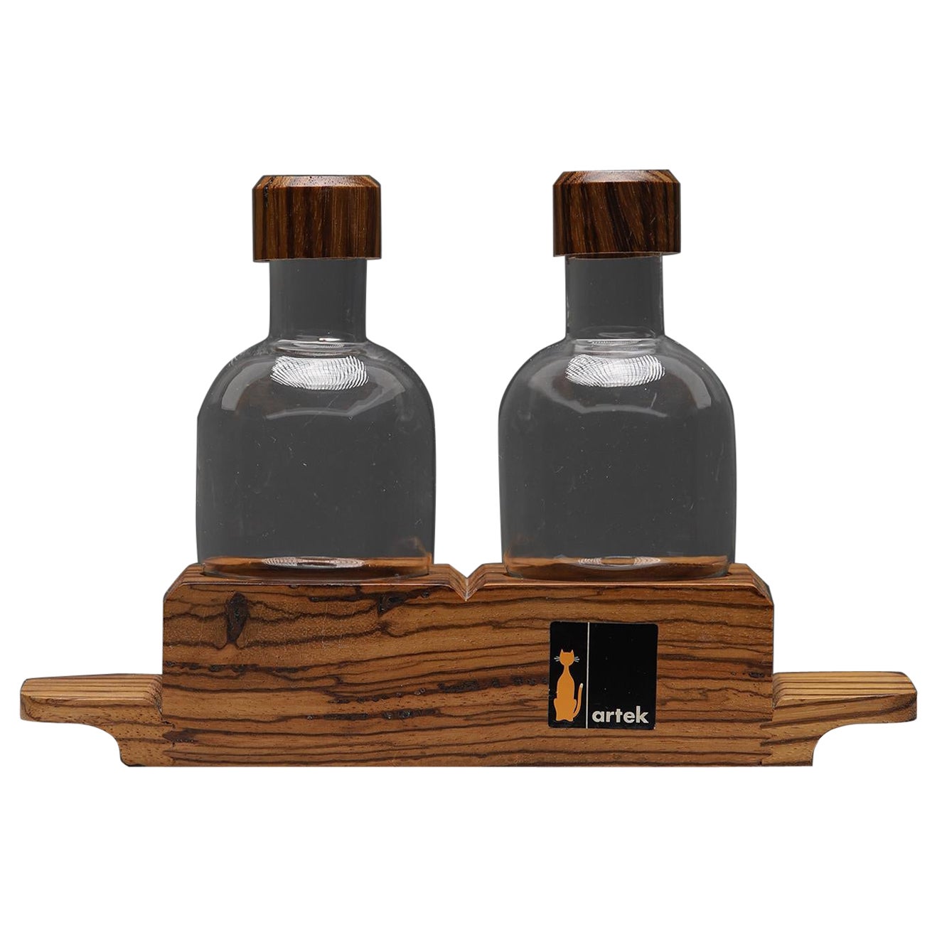 Ensemble à l'huile et au vin d'olive du milieu du siècle conçu et produit par Artek en 1960 en vente