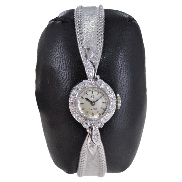 Midcentury Omega Ladies Dress Watch in 14 Karat Solid Gold in New Condition  at 1stDibs | omega vintage ladies 14k white gold diamond watch, 1959 omega  constellation, omega white house