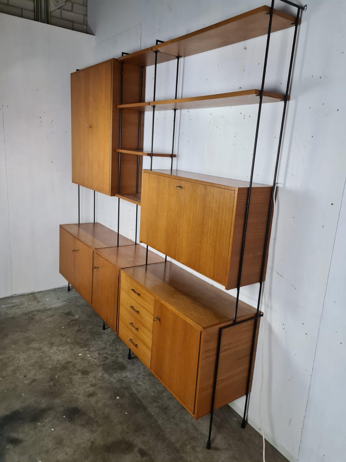 Omnia Wandschrank von Ernst Dieter Hilker, 1960er Jahre im Zustand „Gut“ in Leuven, Vlaams Gewest