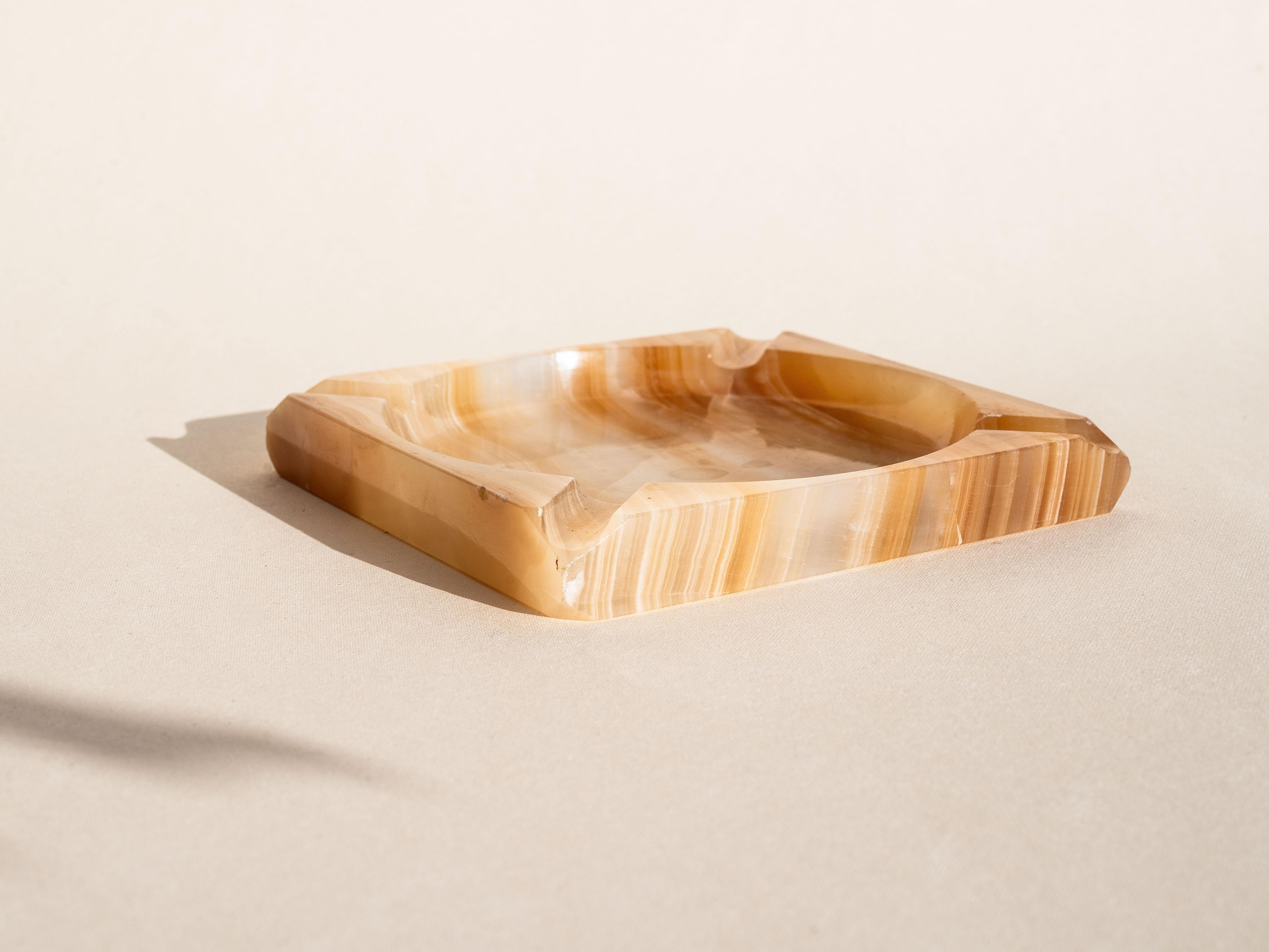 Cendrier en onyx du milieu du siècle - Marbrerie orange et blanche - Italie années 1970 Bon état - En vente à ROUEN, Normandie