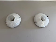 Opalglas-Leuchtenpaar aus der Jahrhundertmitte von Lamperti, 1960er Jahre, Italien