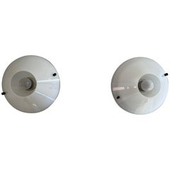 Opalglas-Leuchtenpaar aus der Jahrhundertmitte von Lamperti, 1960er Jahre, Italien