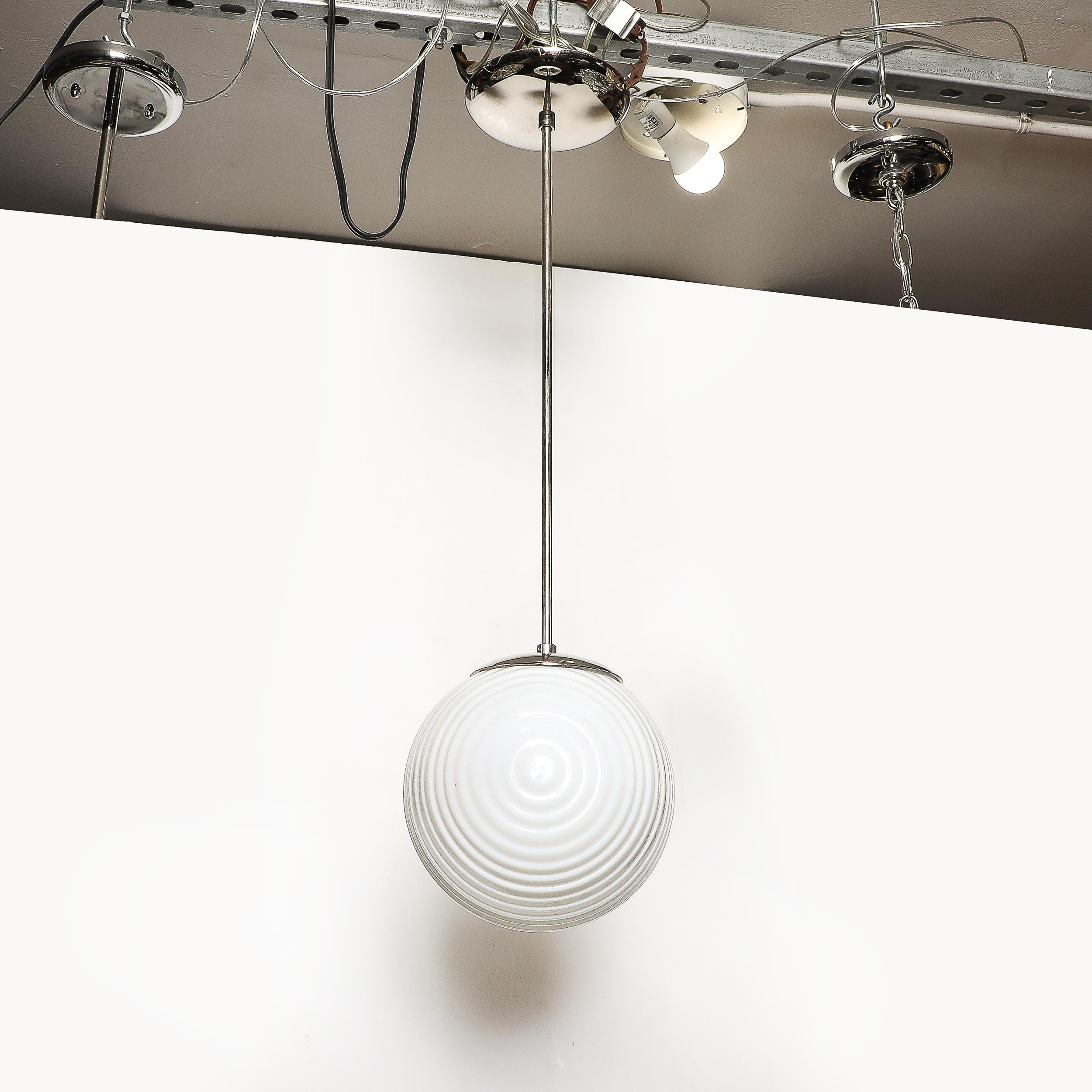 Lampadario a sospensione in vetro opalescente di metà secolo con finiture in nichel in vendita 2