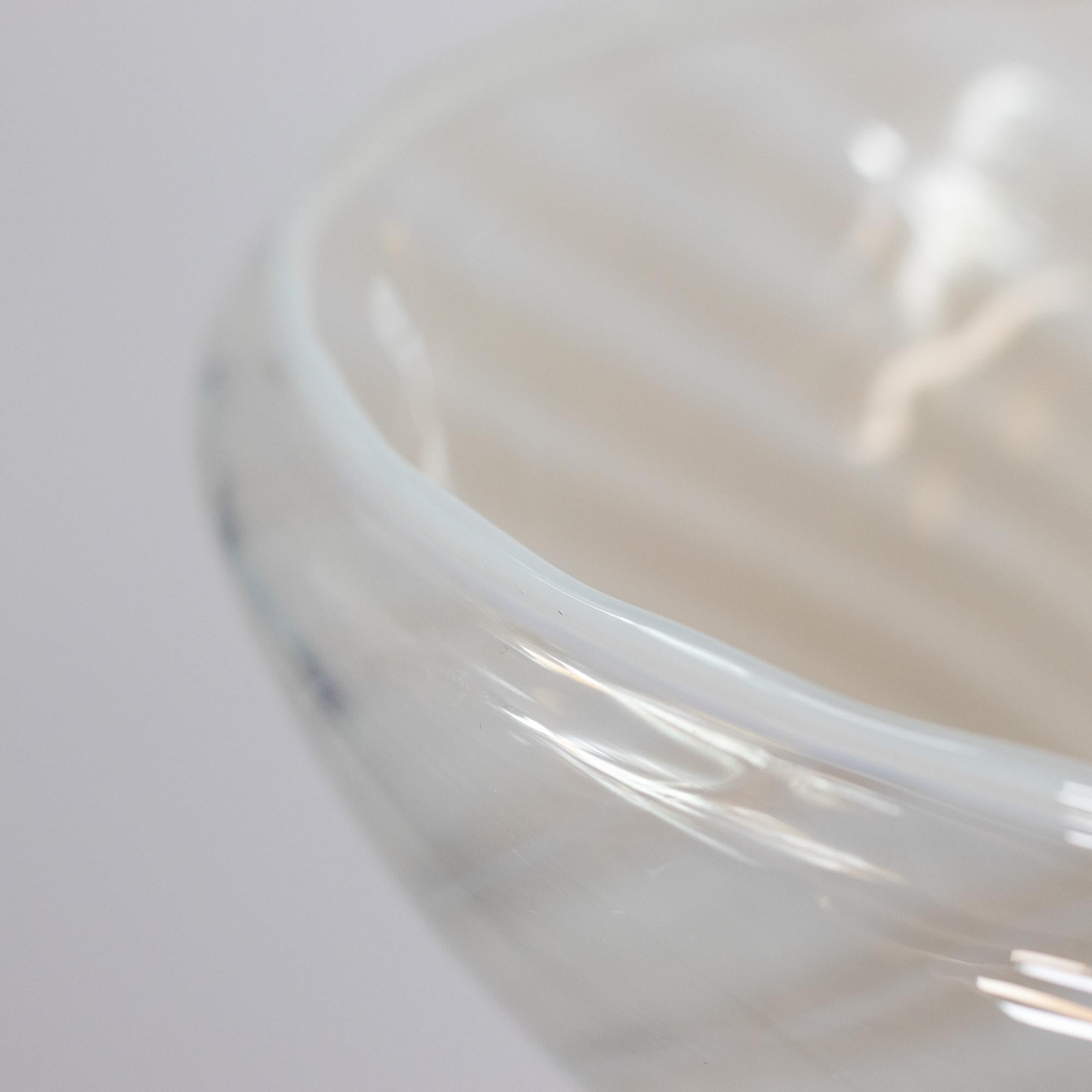 Lampadario Opalino Filigrana Murano di metà secolo in vendita 8