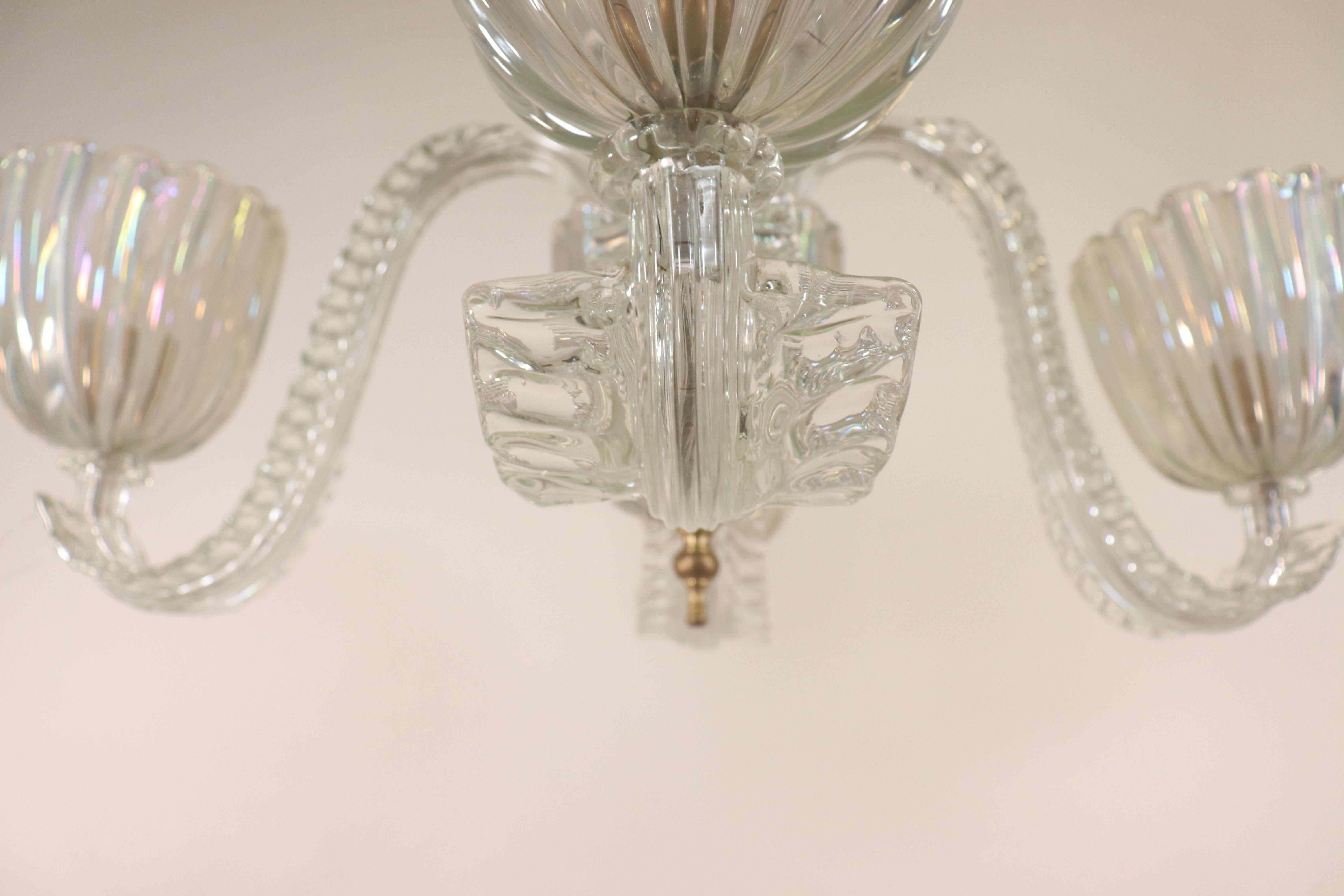 Fatto a mano Lampadario Opalino a coste di Murano del metà del secolo scorso in vendita