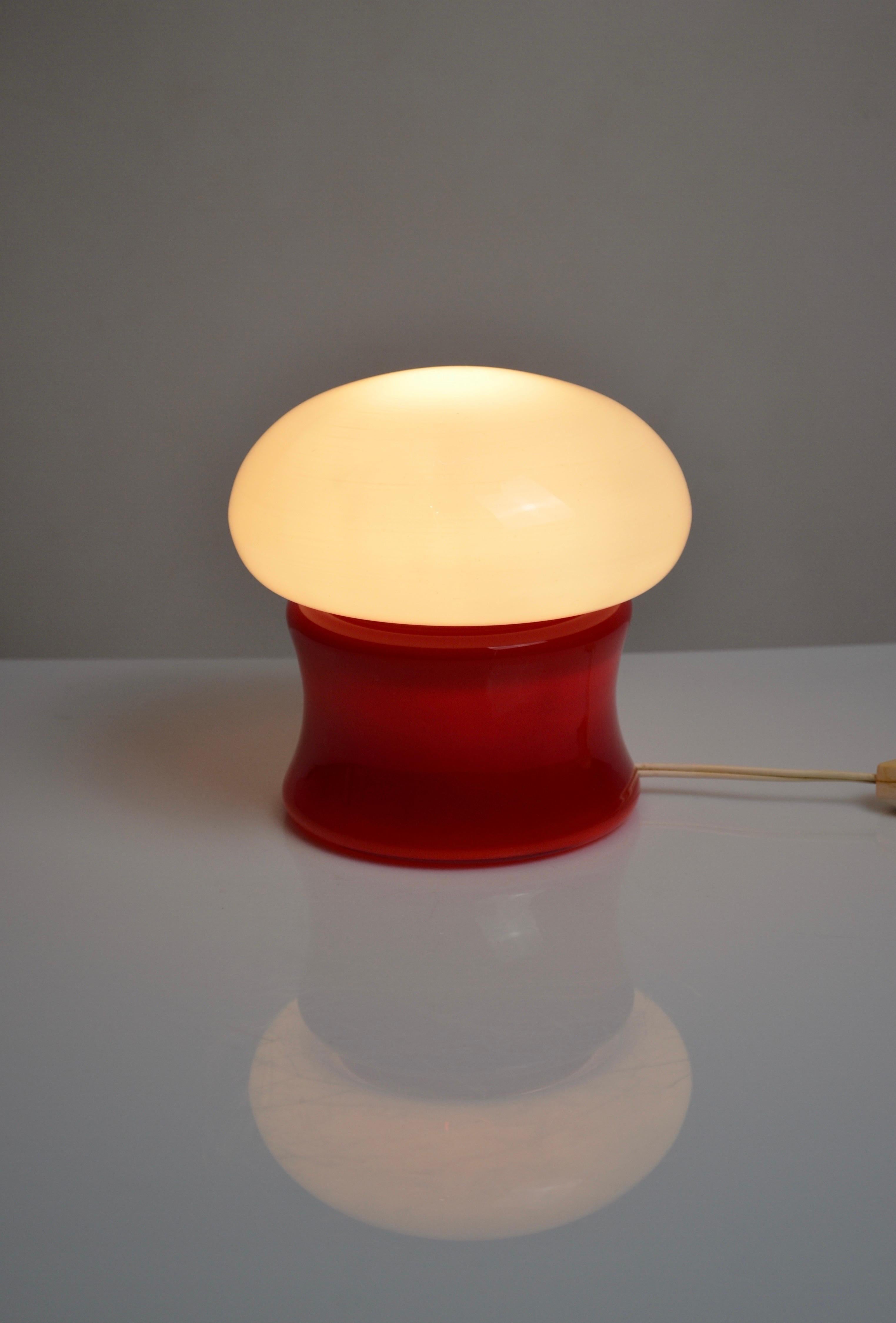 Lámpara de sobremesa 