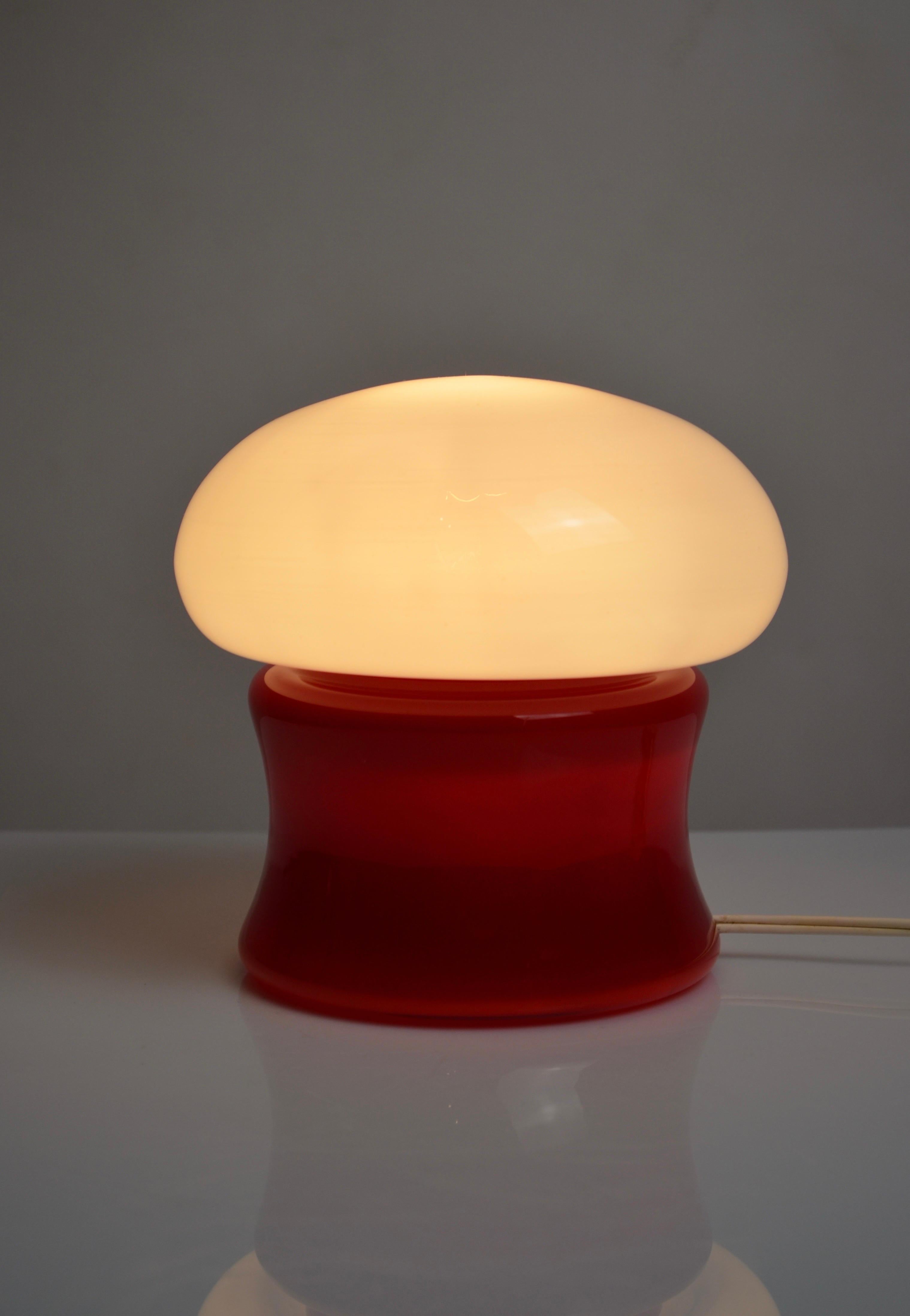 Lámpara de sobremesa 