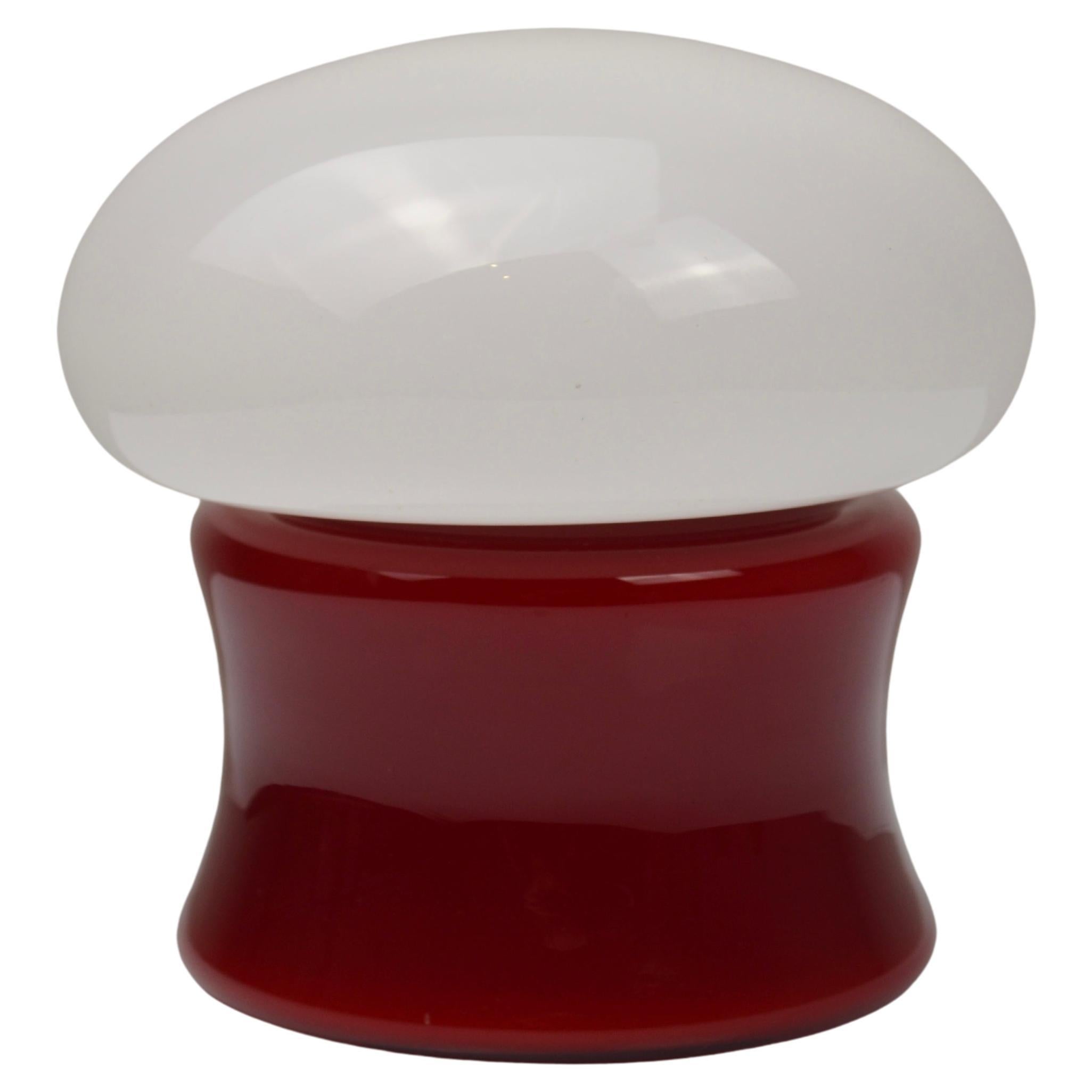 Lámpara de sobremesa "Seta" de opalina de mediados de siglo, años 60 en venta