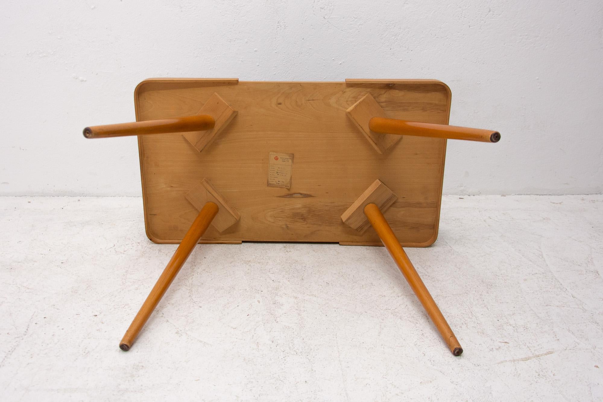 Table basse en verre opaxite du milieu du siècle dernier, années 1960, Tchécoslovaquie en vente 4