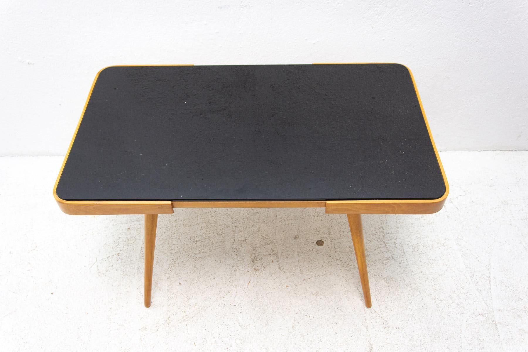Mid Century Opaxite Glass Coffee Table, 1960´S, Czechoslovakia In Good Condition For Sale In Prague 8, CZ