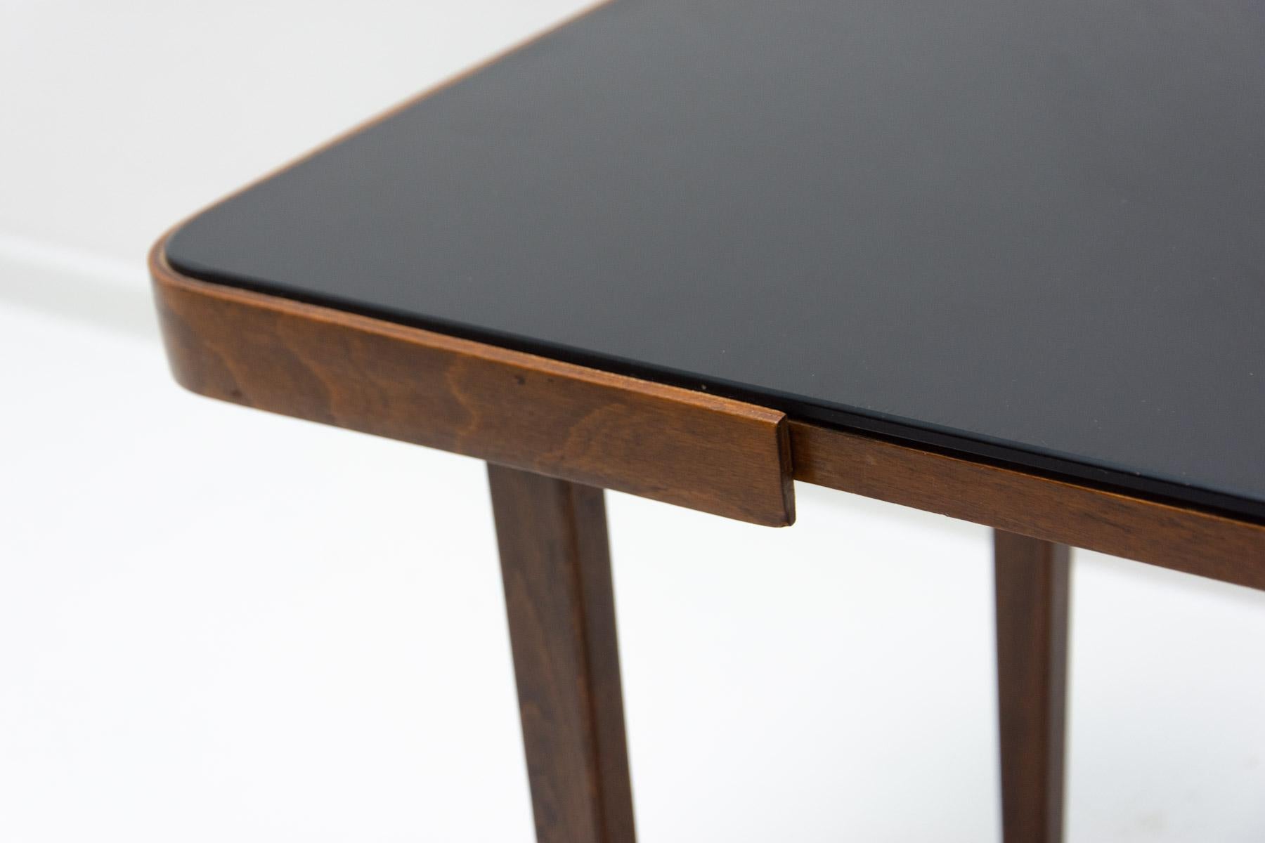 Table basse en verre opaxite du milieu du siècle, années 1960, Tchécoslovaquie en vente 2
