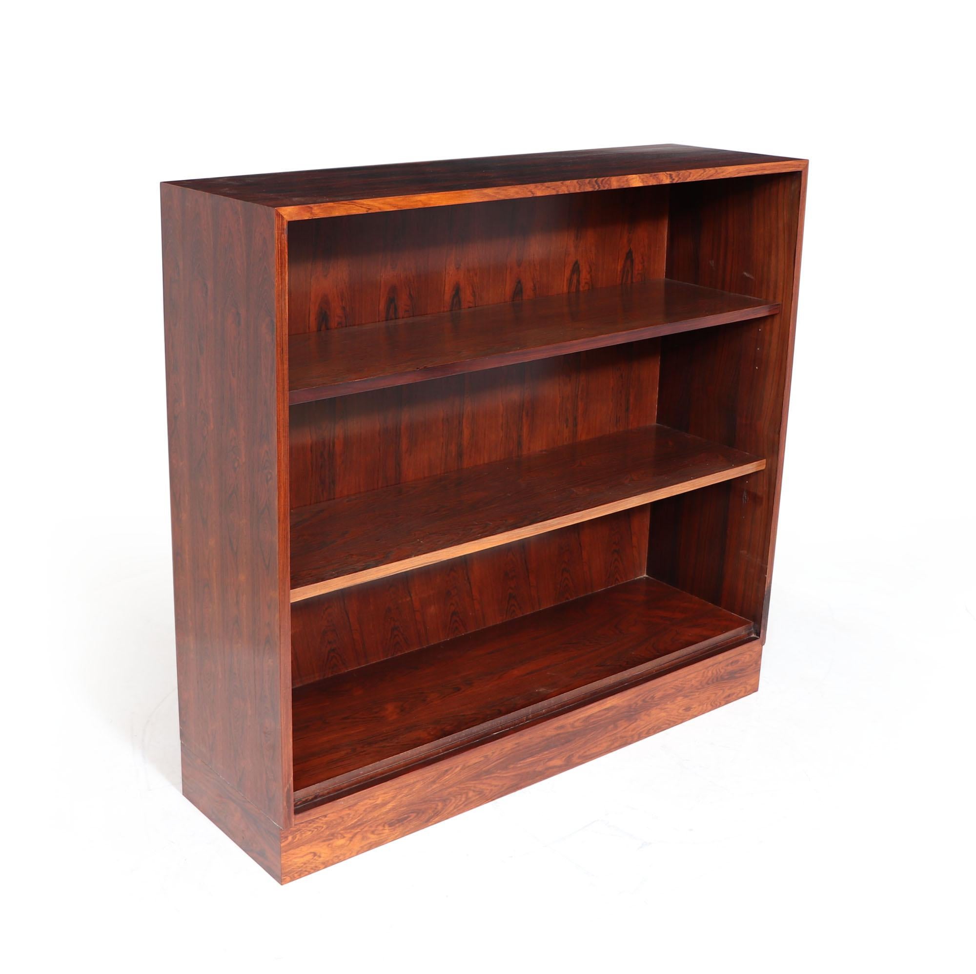 Mid Century Open Bookcase by Gordon Russell For Sale 4