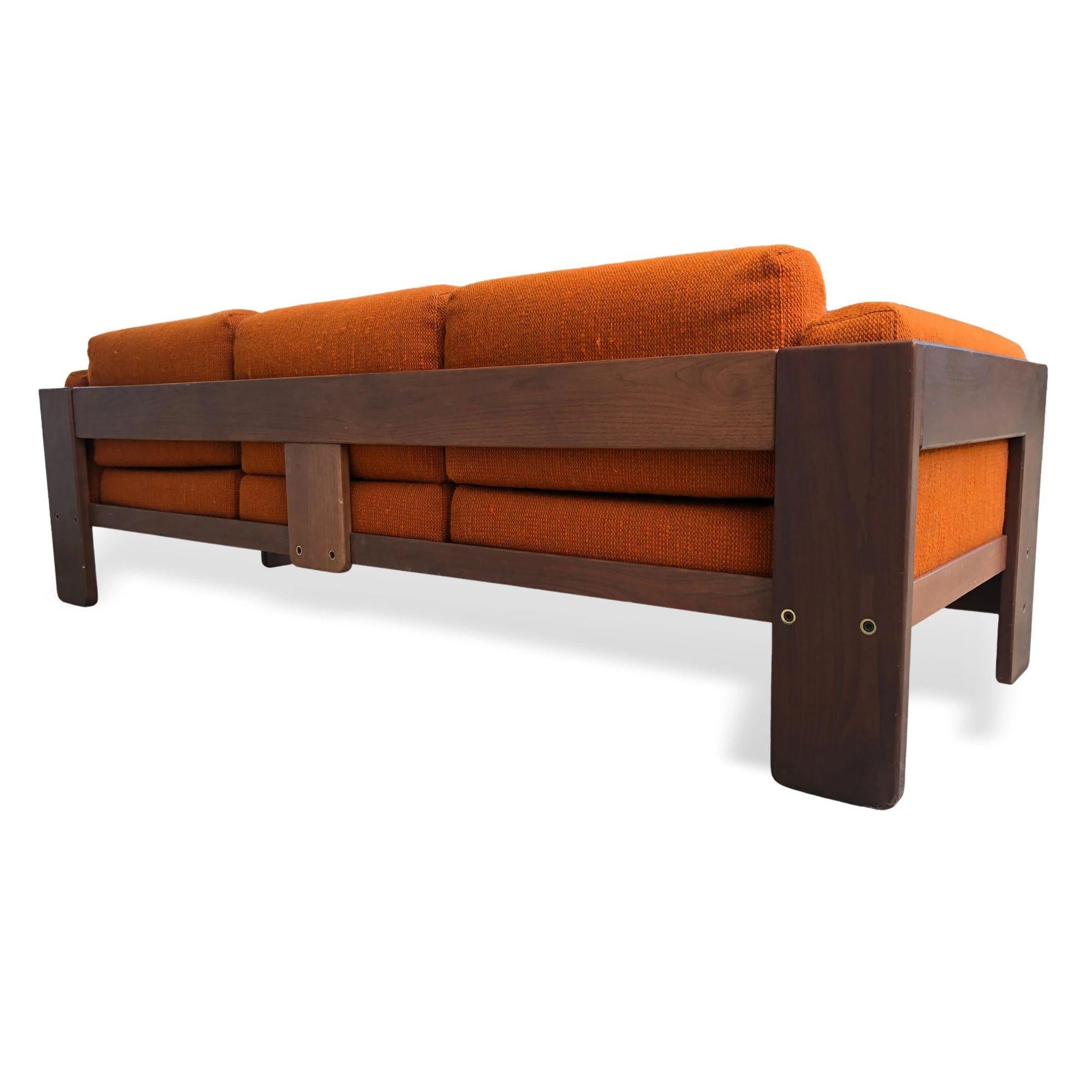 Midcentury Orange Bastiano Sofa by Tobia Scarpa for Knoll In Good Condition In Detroit, MI
