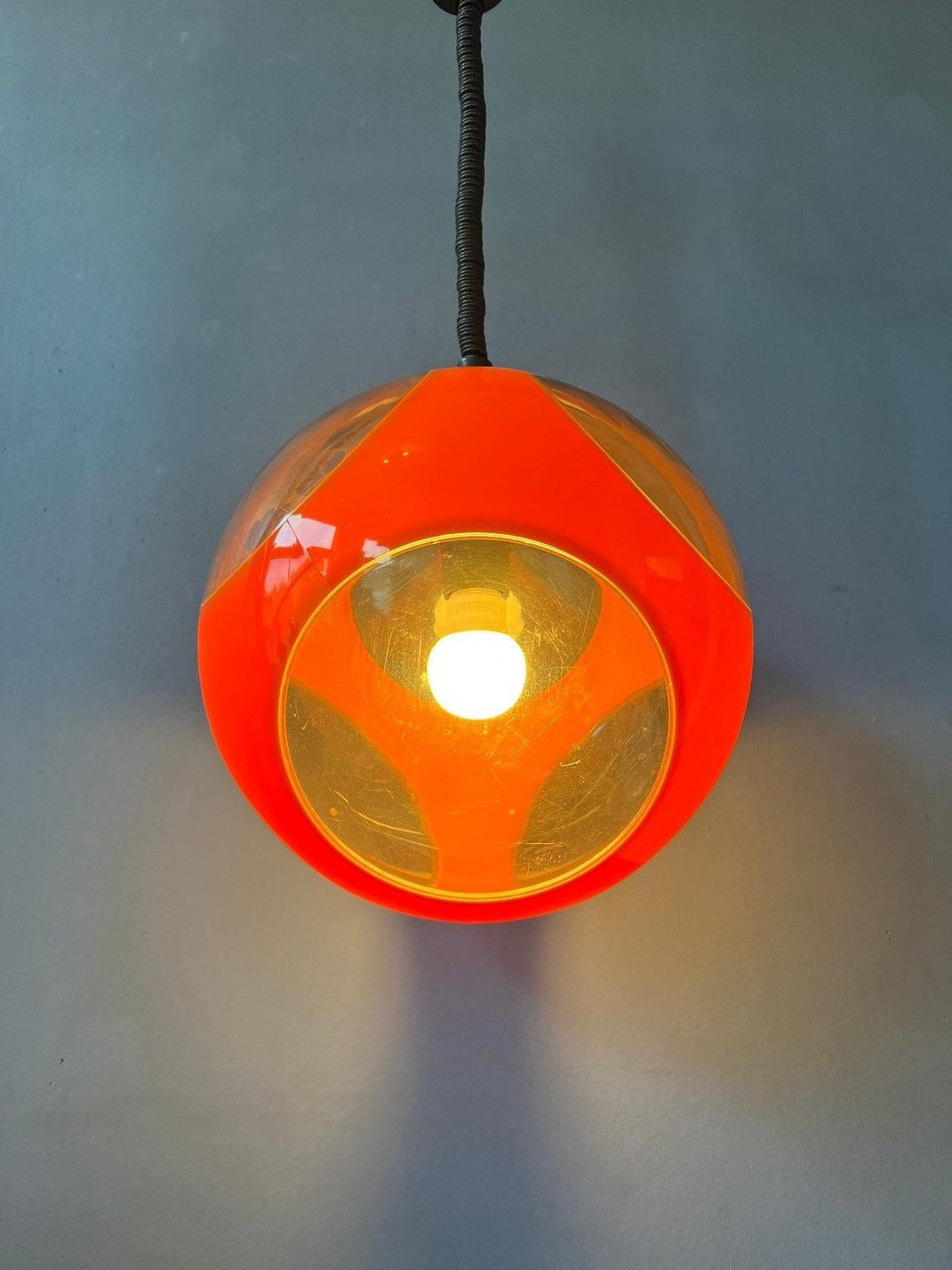 Mid Century Orange 'Bug Eye' Massive Pendant Lamp by Luigi Colani, 1970s In Good Condition For Sale In ROTTERDAM, ZH