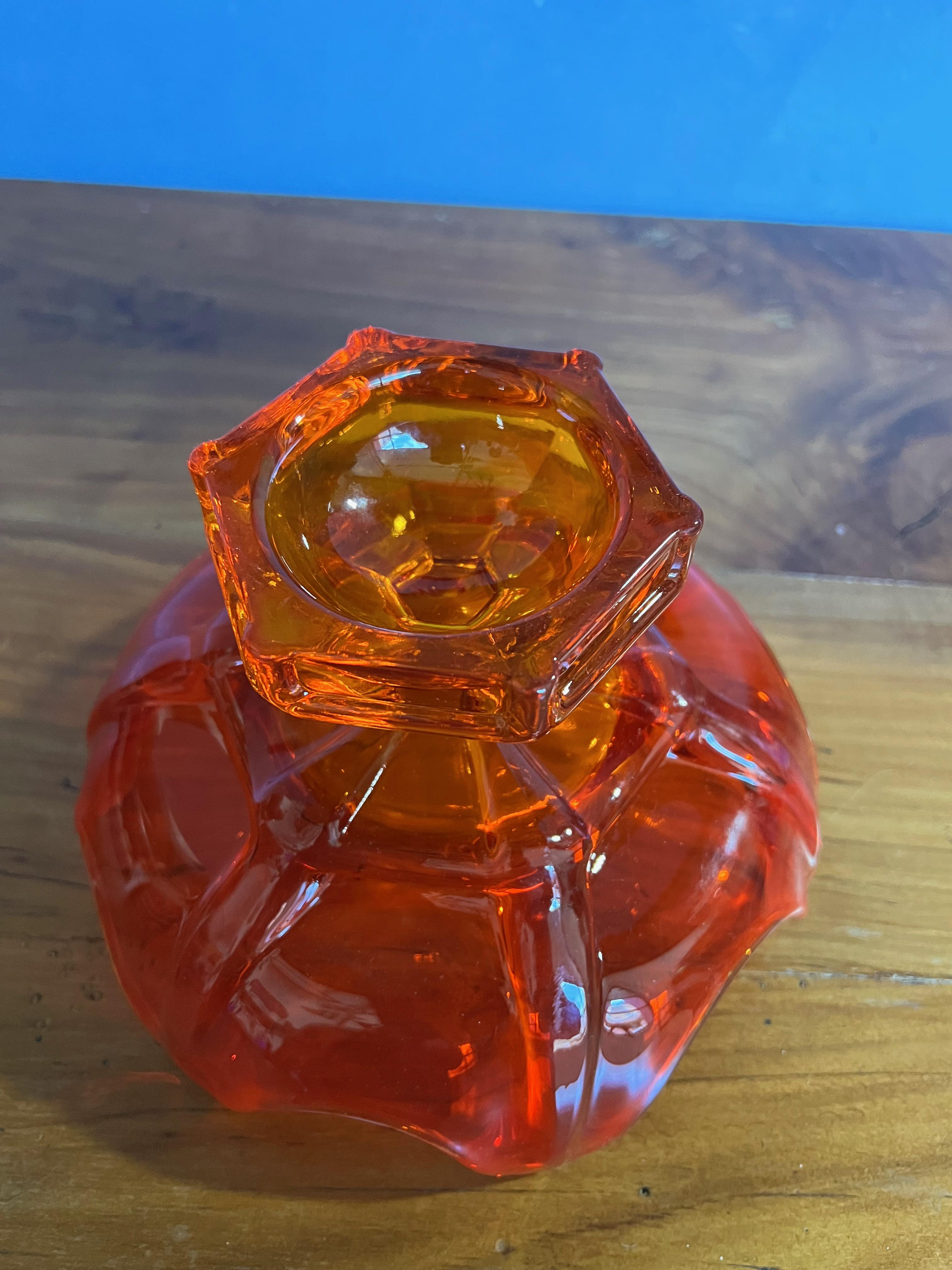 Mid-Century Orange Colored Coupe by Viking Glass In Good Condition For Sale In Buchanan, NY