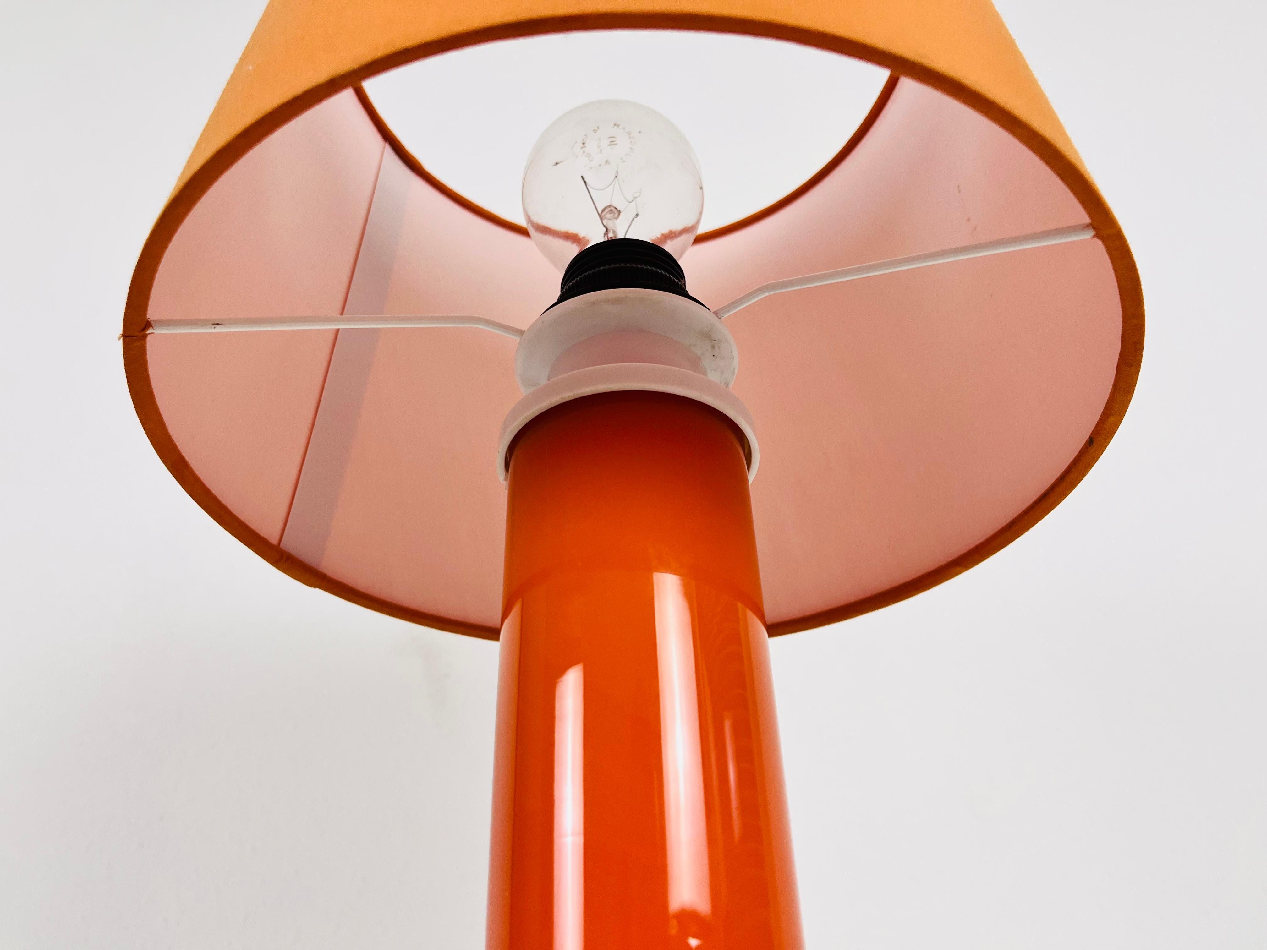 Mid Century Orange Glass and Fabric Shade Table Lamp, 1960s For Sale 1