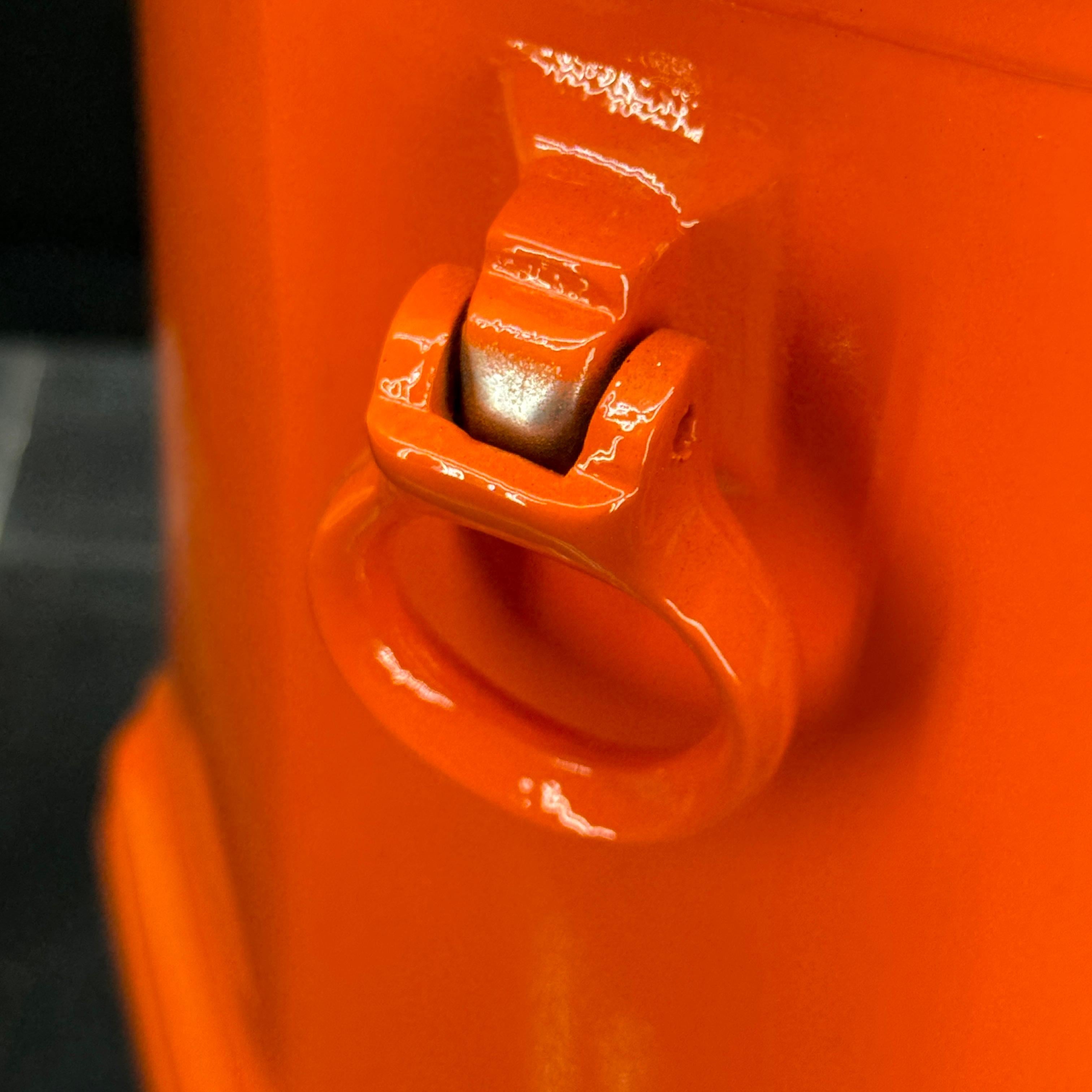 Orange Metall Champagner-/Wein-Eiskübel aus der Mitte des Jahrhunderts (Handgefertigt) im Angebot