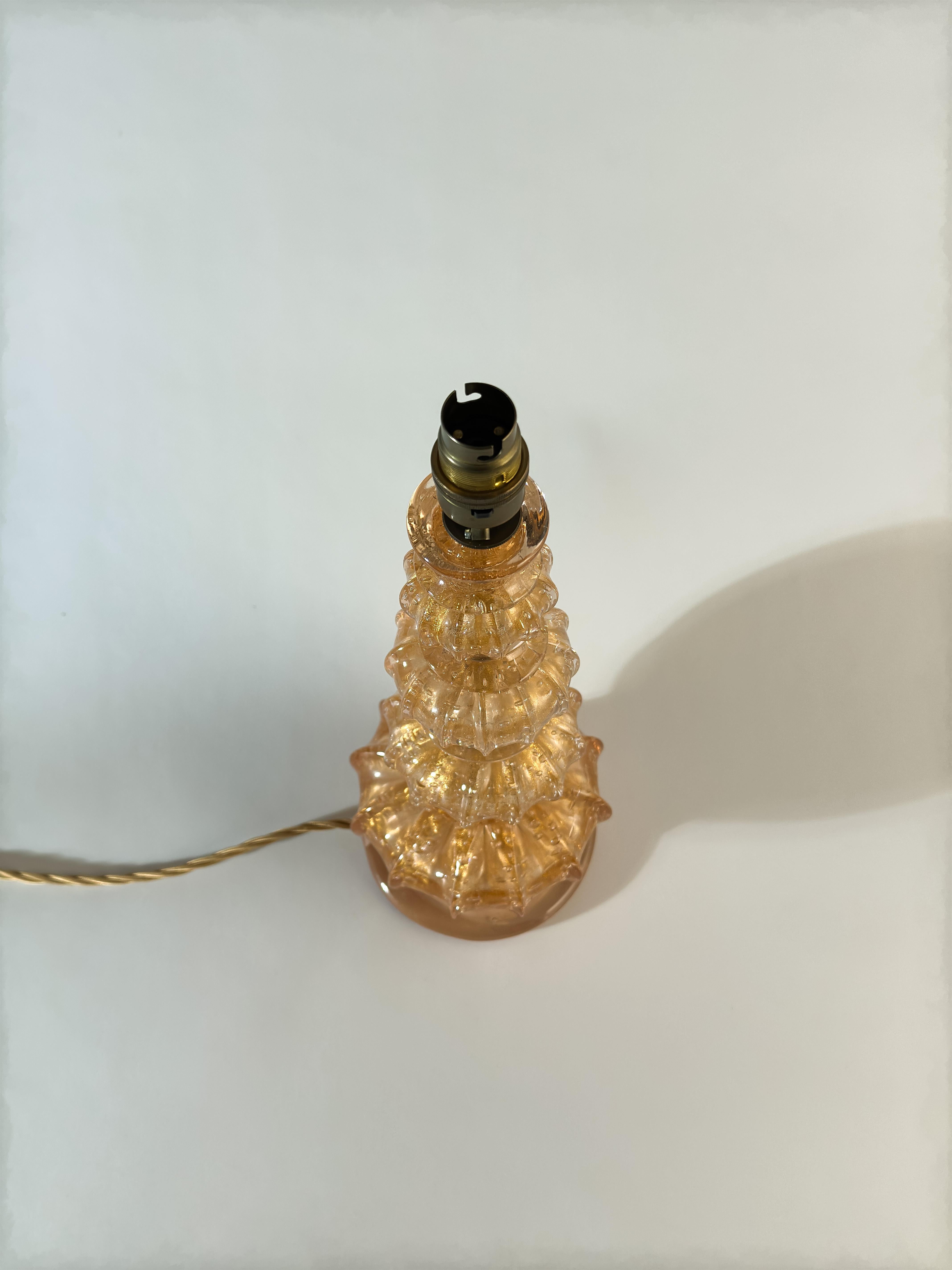 Fatto a mano Lampada da tavolo in vetro di Murano con bullicante d'oro, Barovier&Toso, Italia, anni '50 in vendita