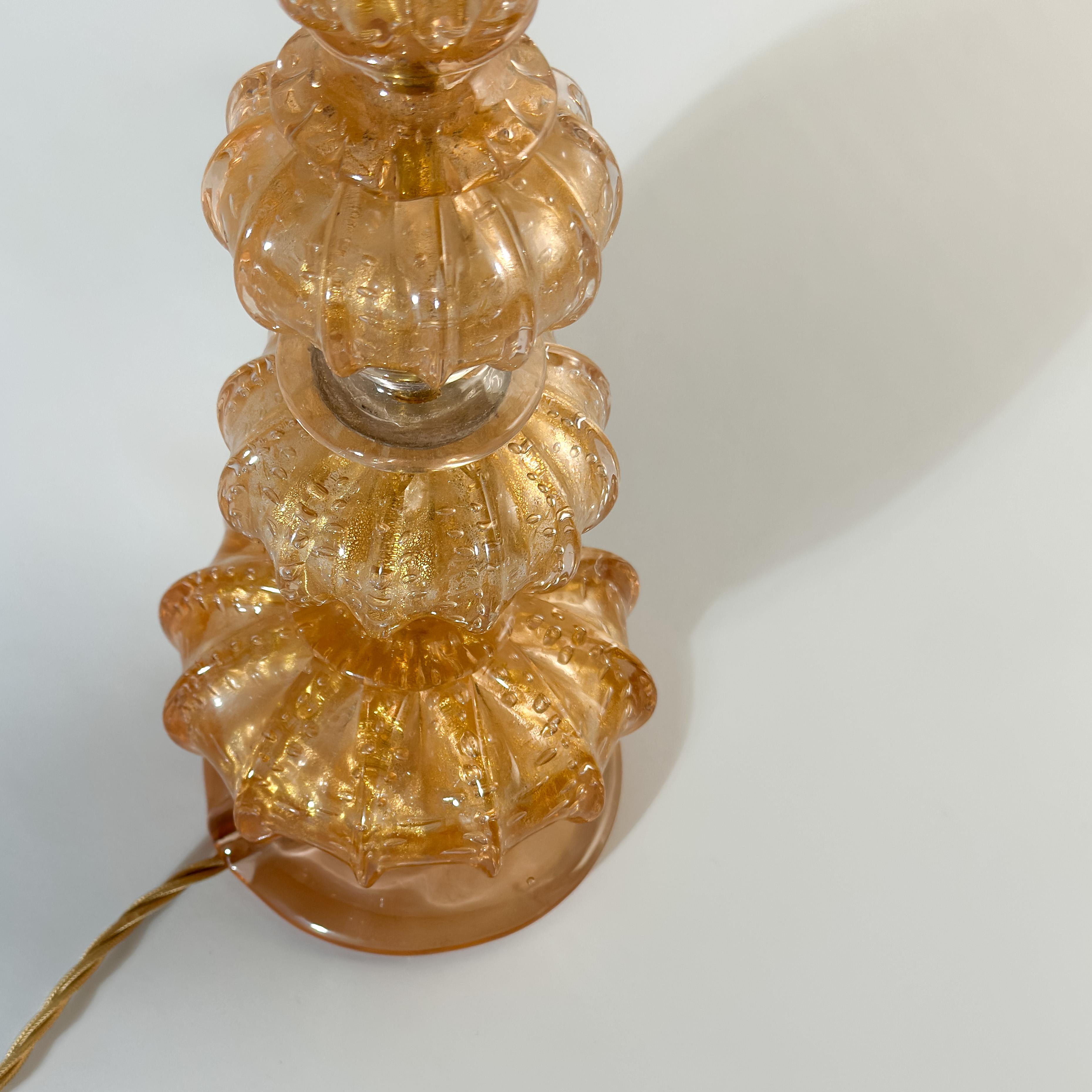 XX secolo Lampada da tavolo in vetro di Murano con bullicante d'oro, Barovier&Toso, Italia, anni '50 in vendita