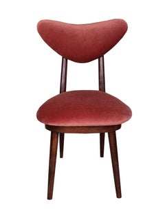 Mitte des Jahrhunderts Herzstuhl aus orange-rosa Samt, Nussbaumholz, Polen, 1960er Jahre