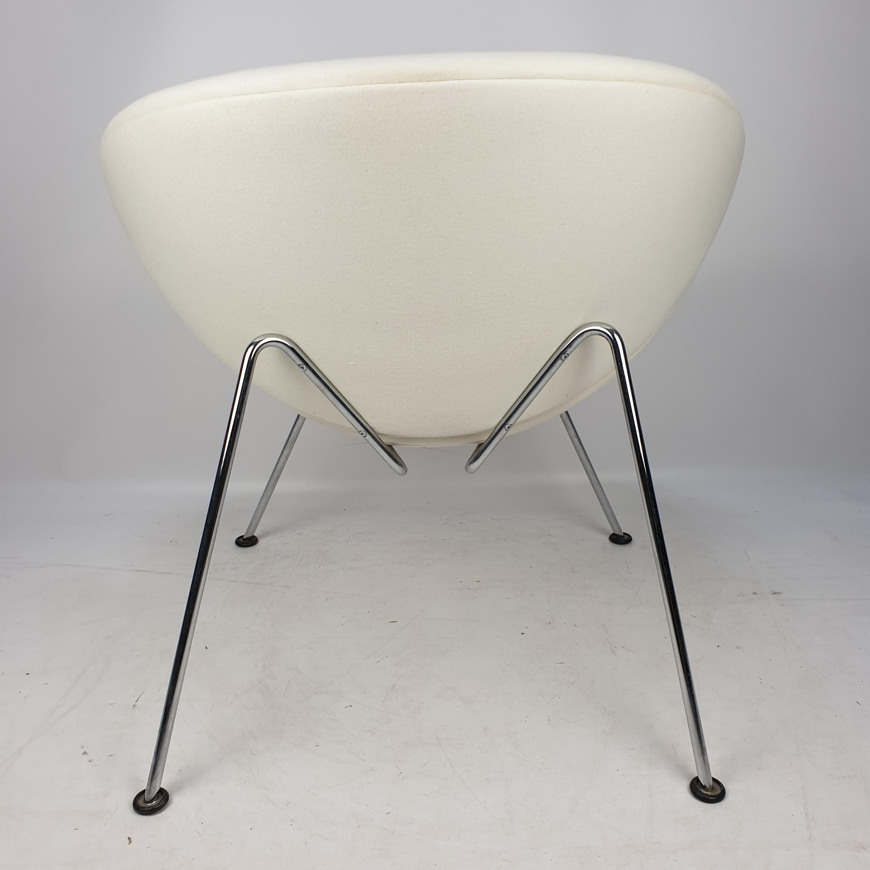 Mid Century Orange Slice Chair by Pierre Paulin for Artifort, 1980s In Excellent Condition For Sale In Oud Beijerland, NL