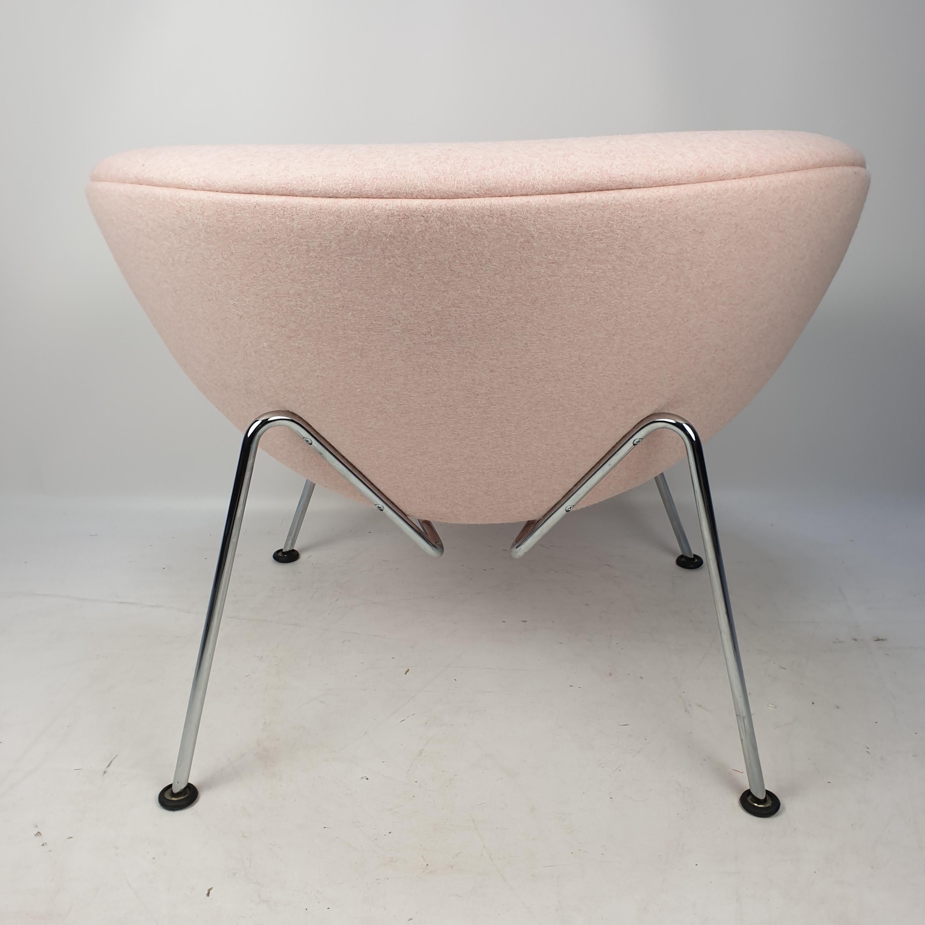 Fine XX secolo Mid Century Orange Slice Chair by Pierre Paulin for Artifort, 1980s