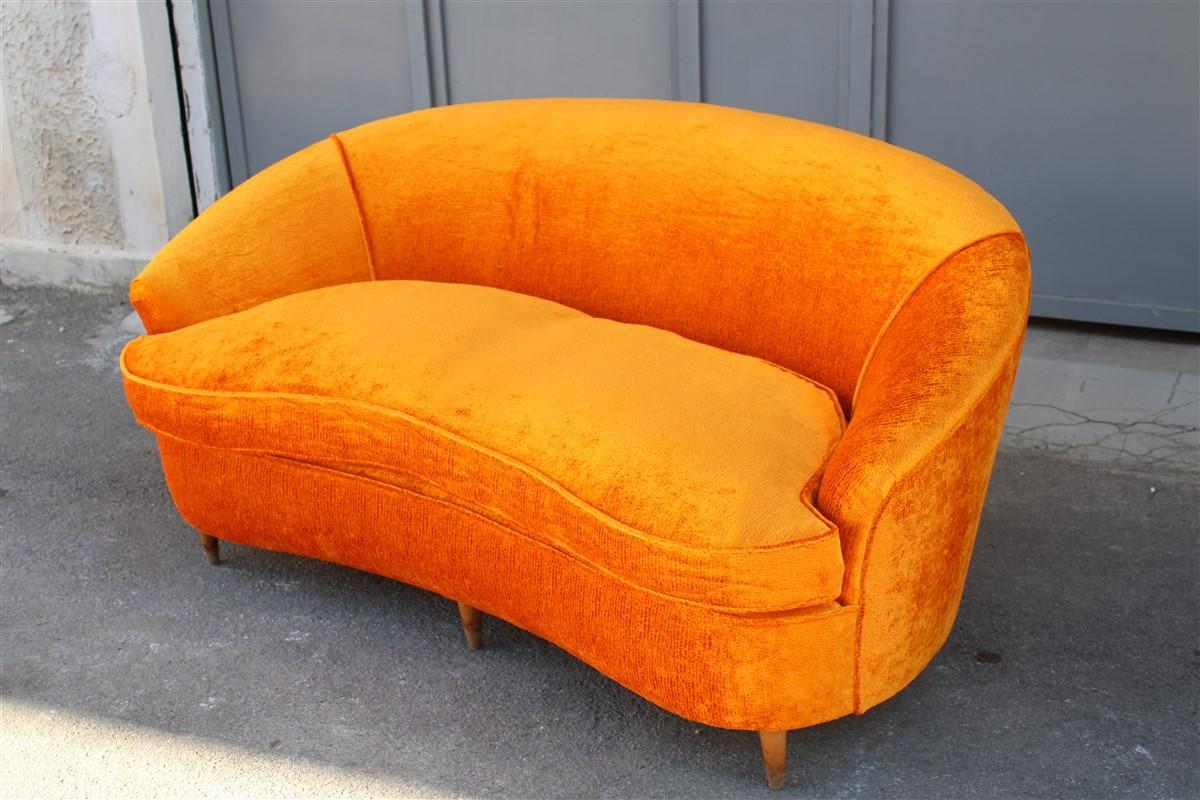 Mid-Century Orange Velvet Curved Sofa Made in Italy 1950s Wood Feet For Sale 10