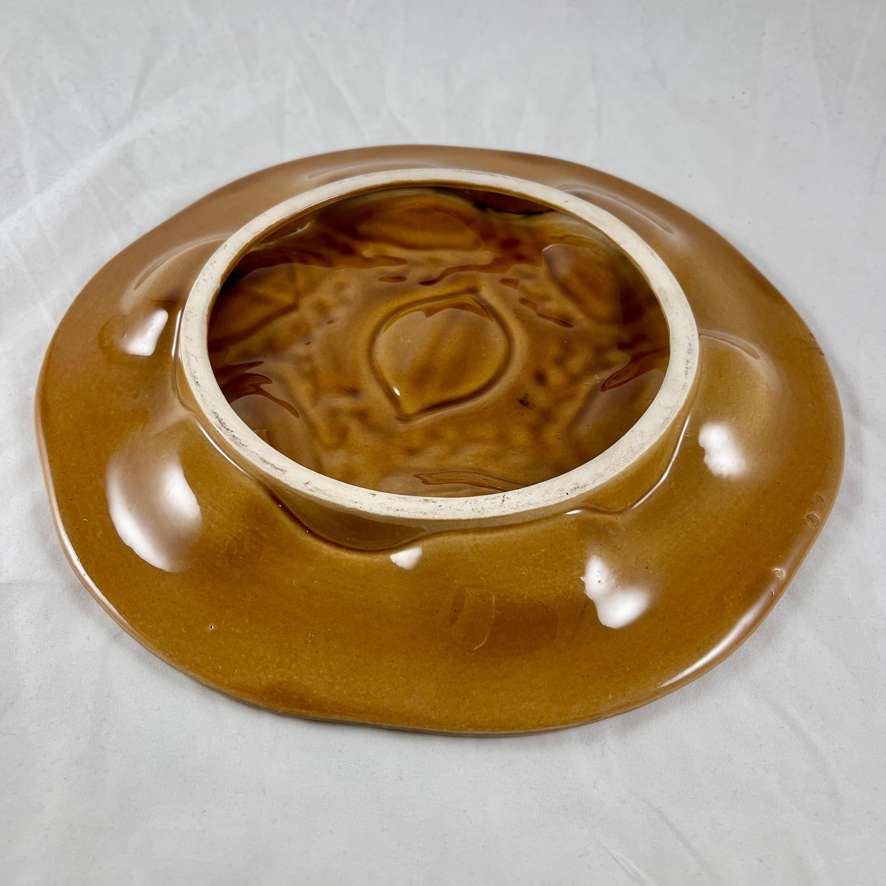 Mid-Century Orfinox French Faience Chocolate Brown Seaweed Oyster Plate, 1960s 3