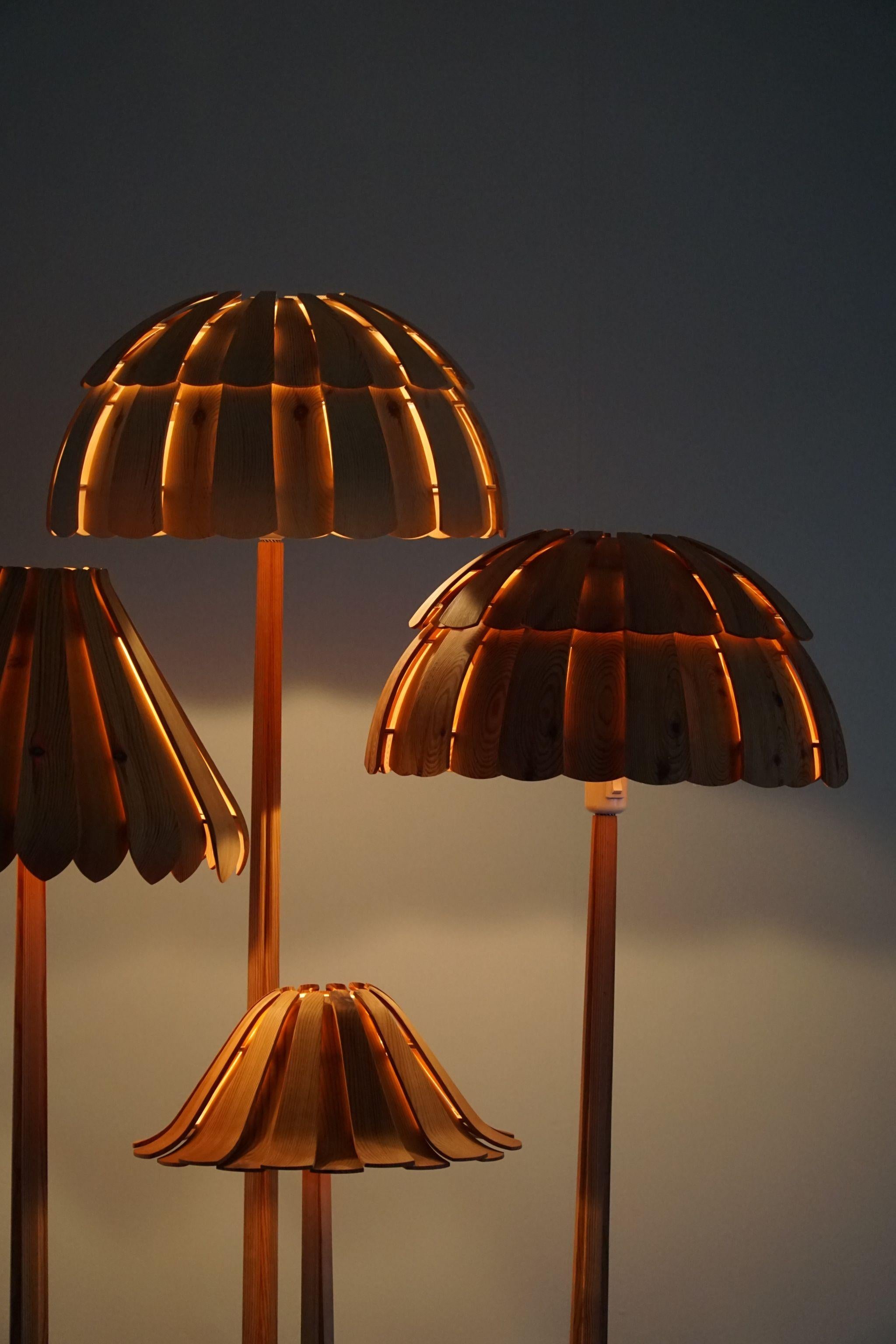 Mid Century Organic Floor Lamp in Pine, Swedish Cabinetmaker, Made in 1960s 4