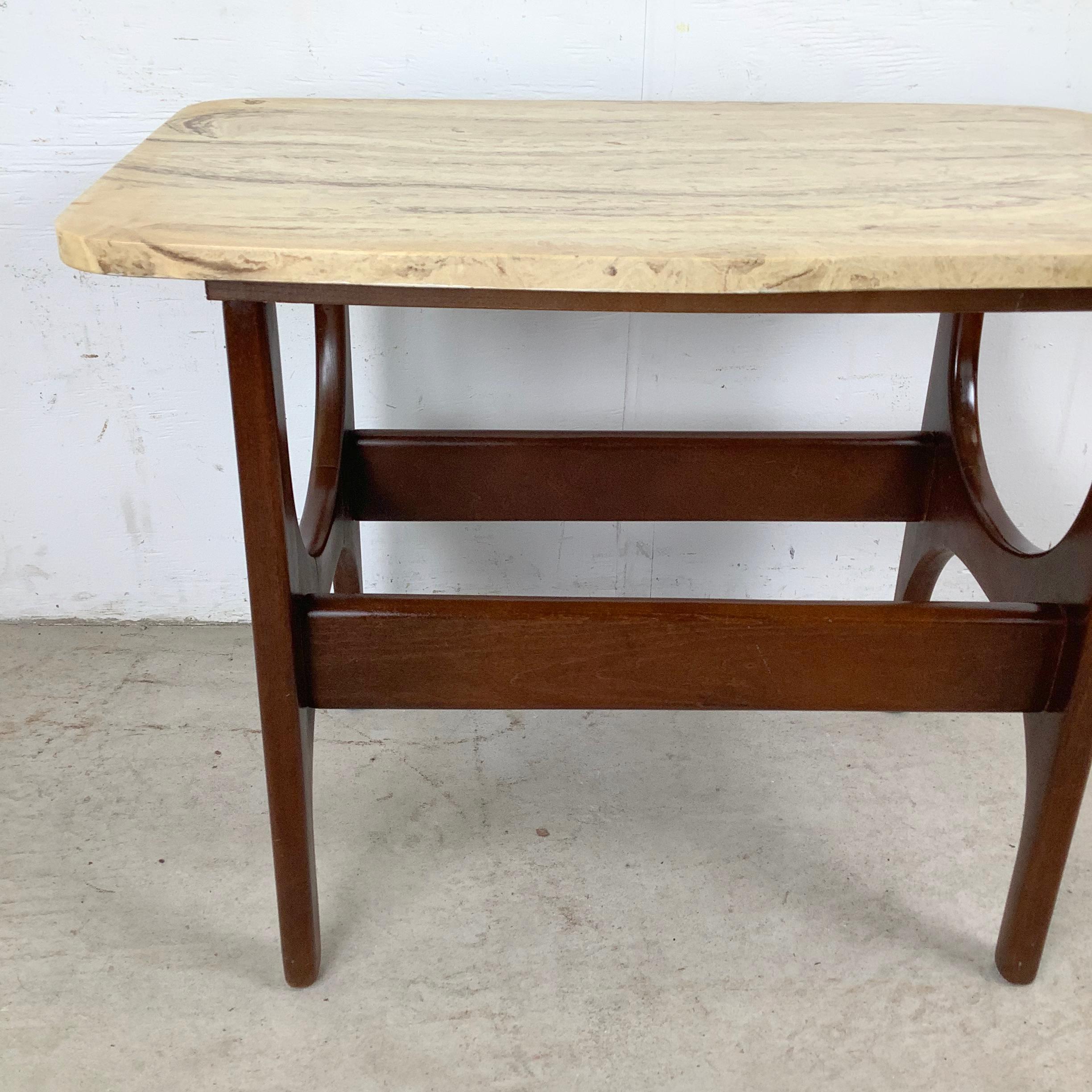Tavolino moderno organico di metà secolo In condizioni buone in vendita a Trenton, NJ