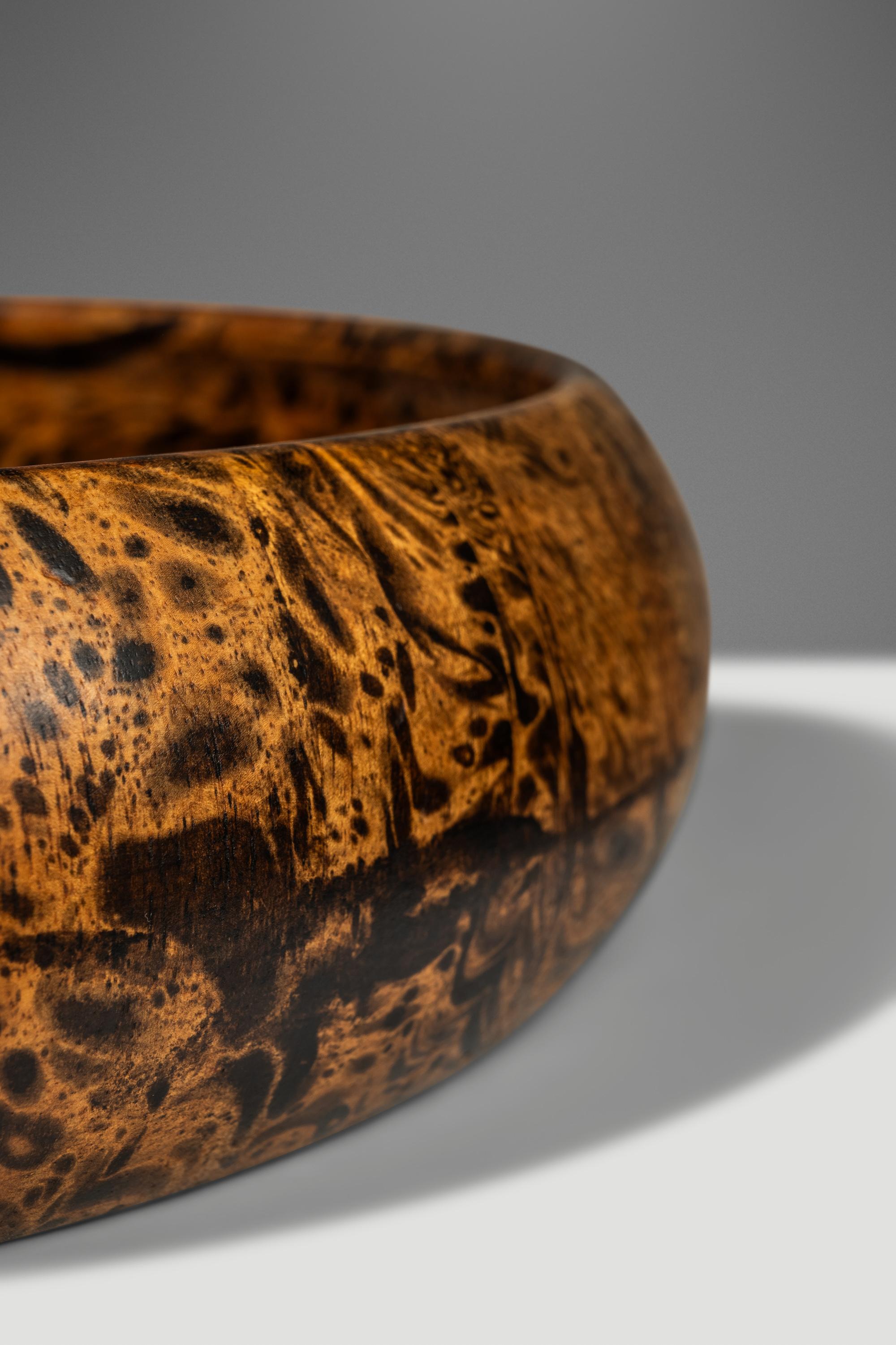Mid-Century Organic Modern Serving Bowl Carved from Mango Wood, USA, c. 1960's 3