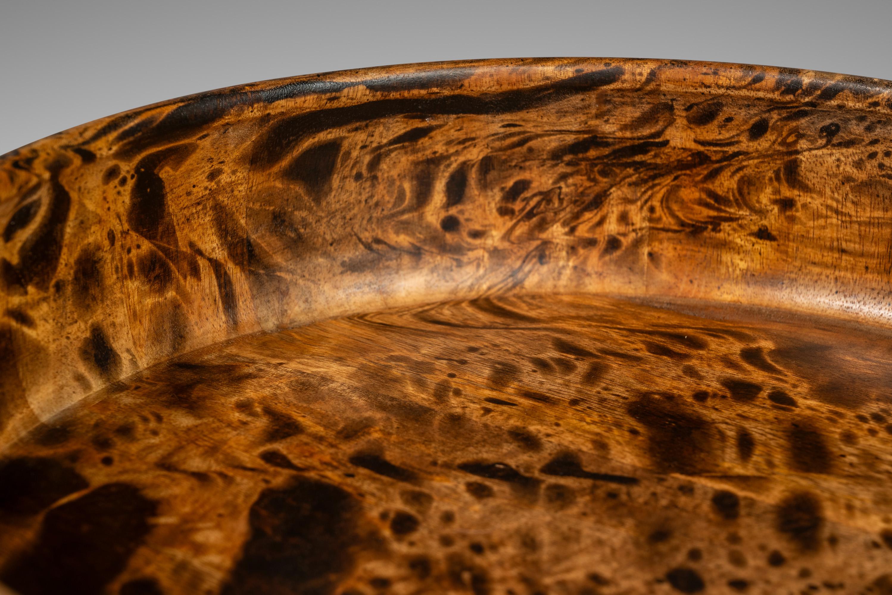 Mid-20th Century Mid-Century Organic Modern Serving Bowl Carved from Mango Wood, USA, c. 1960's