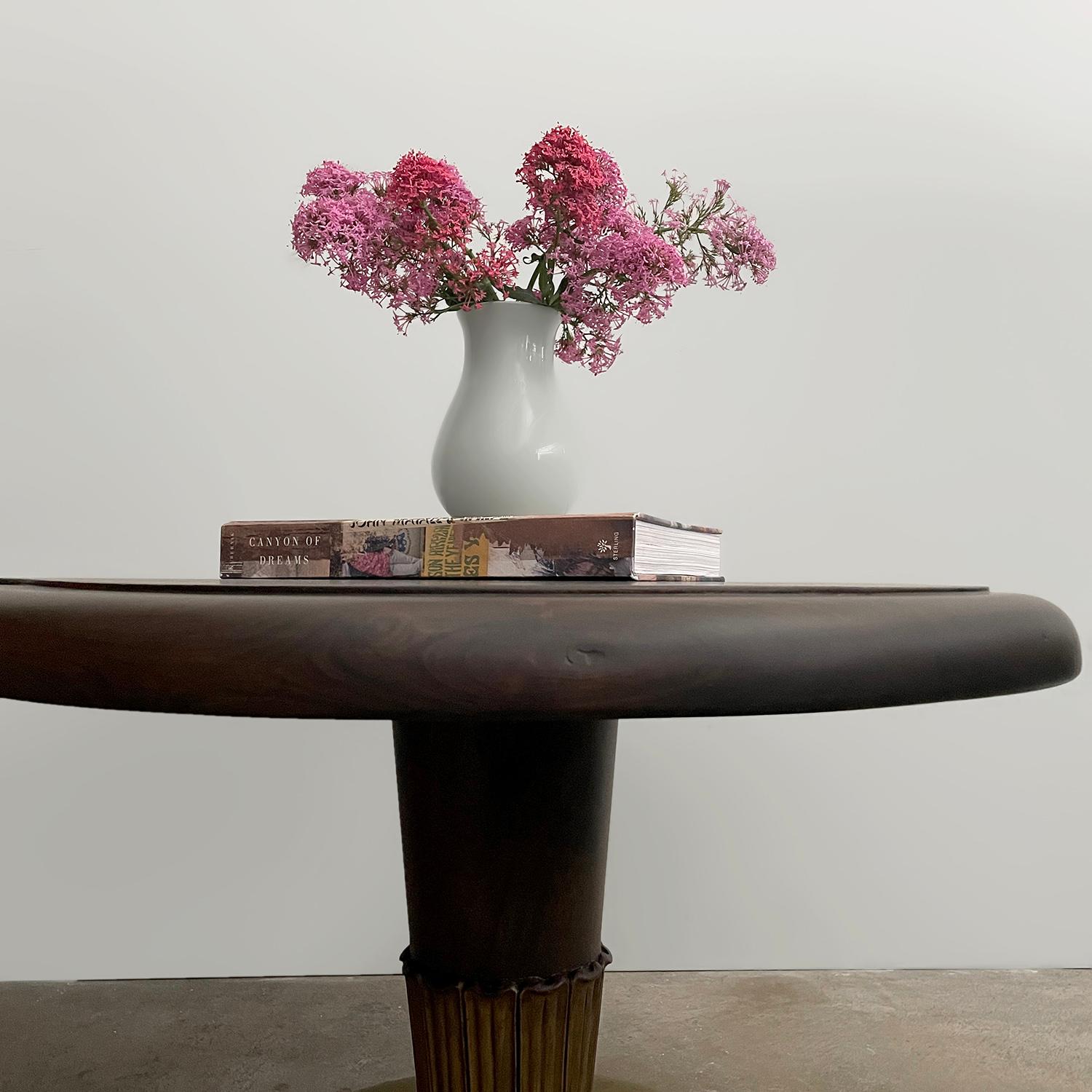 Table basse organique en forme d'orbe zoomorphe du milieu du siècle dernier en vente 5
