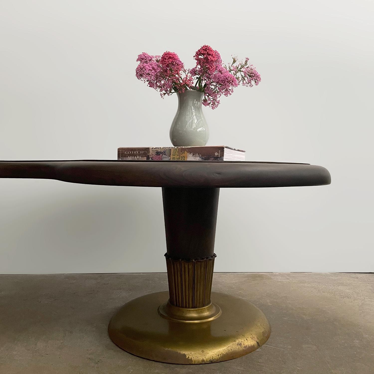 Table basse organique en forme d'orbe zoomorphe du milieu du siècle dernier en vente 4