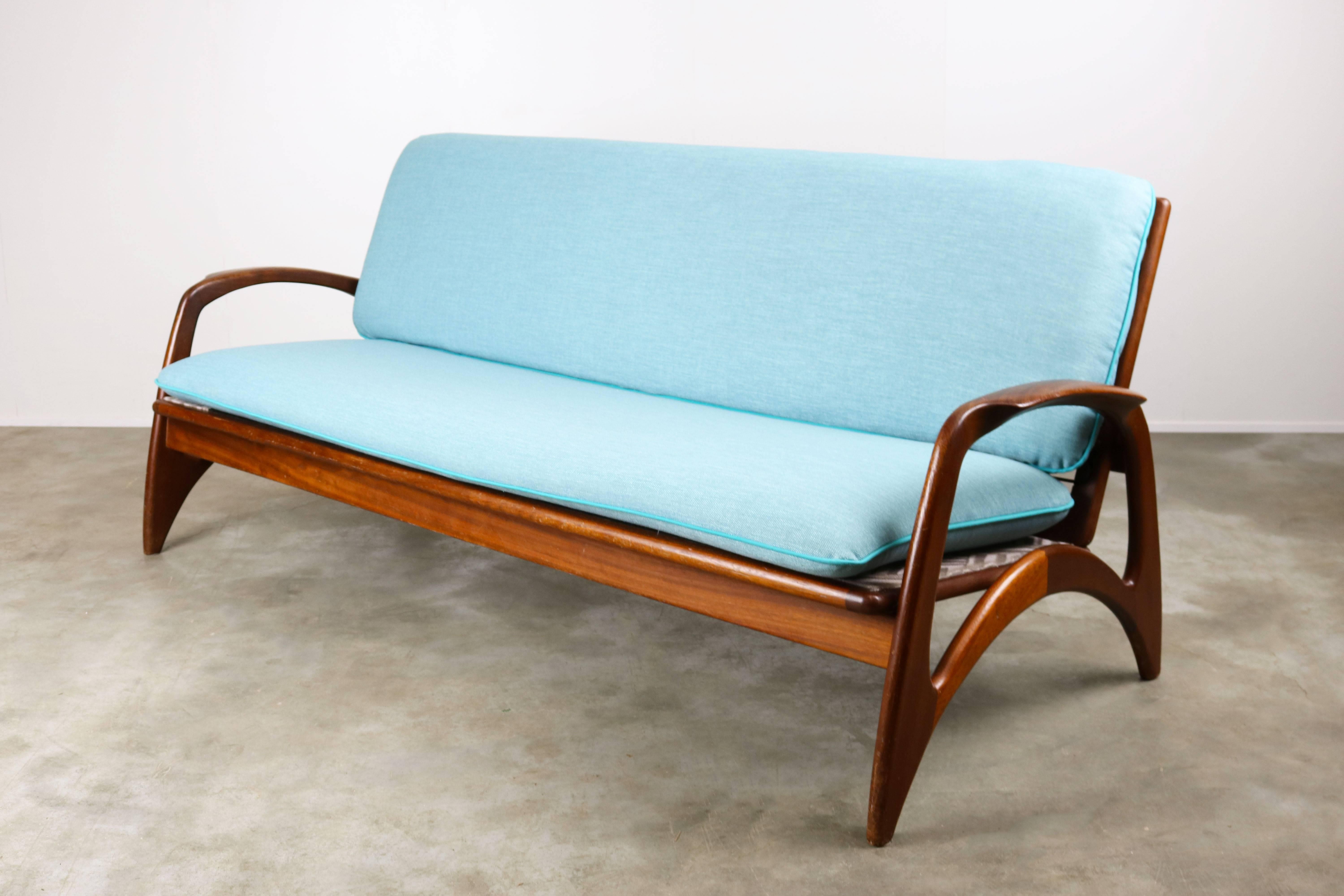 Midcentury Organic Sculpted Teak Sofa by De Ster Gelderland 1960 Dutch Blue In Good Condition In Ijzendijke, NL