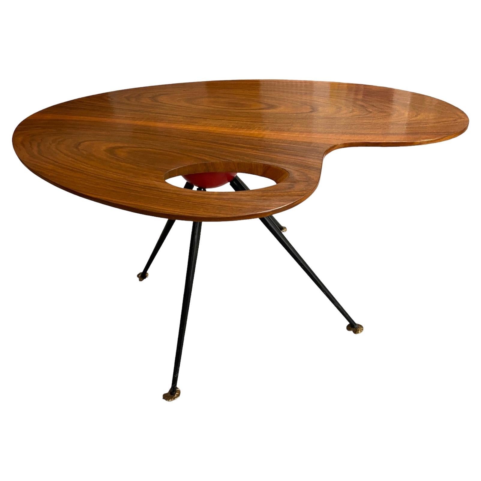 Mesa de centro con forma orgánica de mediados de siglo a la manera de Gio Ponti, hacia la década de 1950 en Bueno estado para la venta en London, Fitzrovia