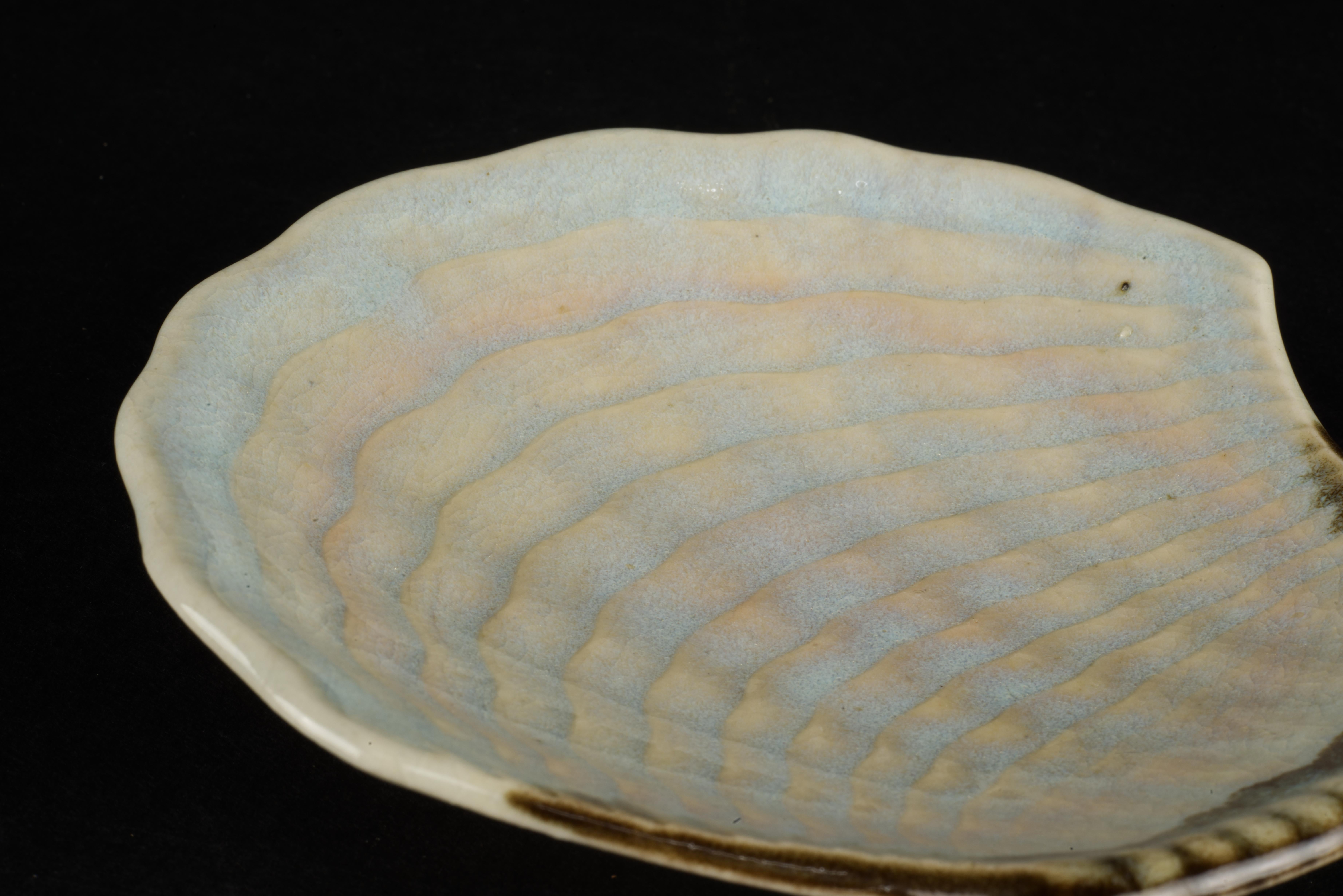 20th Century Mid-century Organic Shell Shaped Small Bowls Plates, Set of 3 For Sale