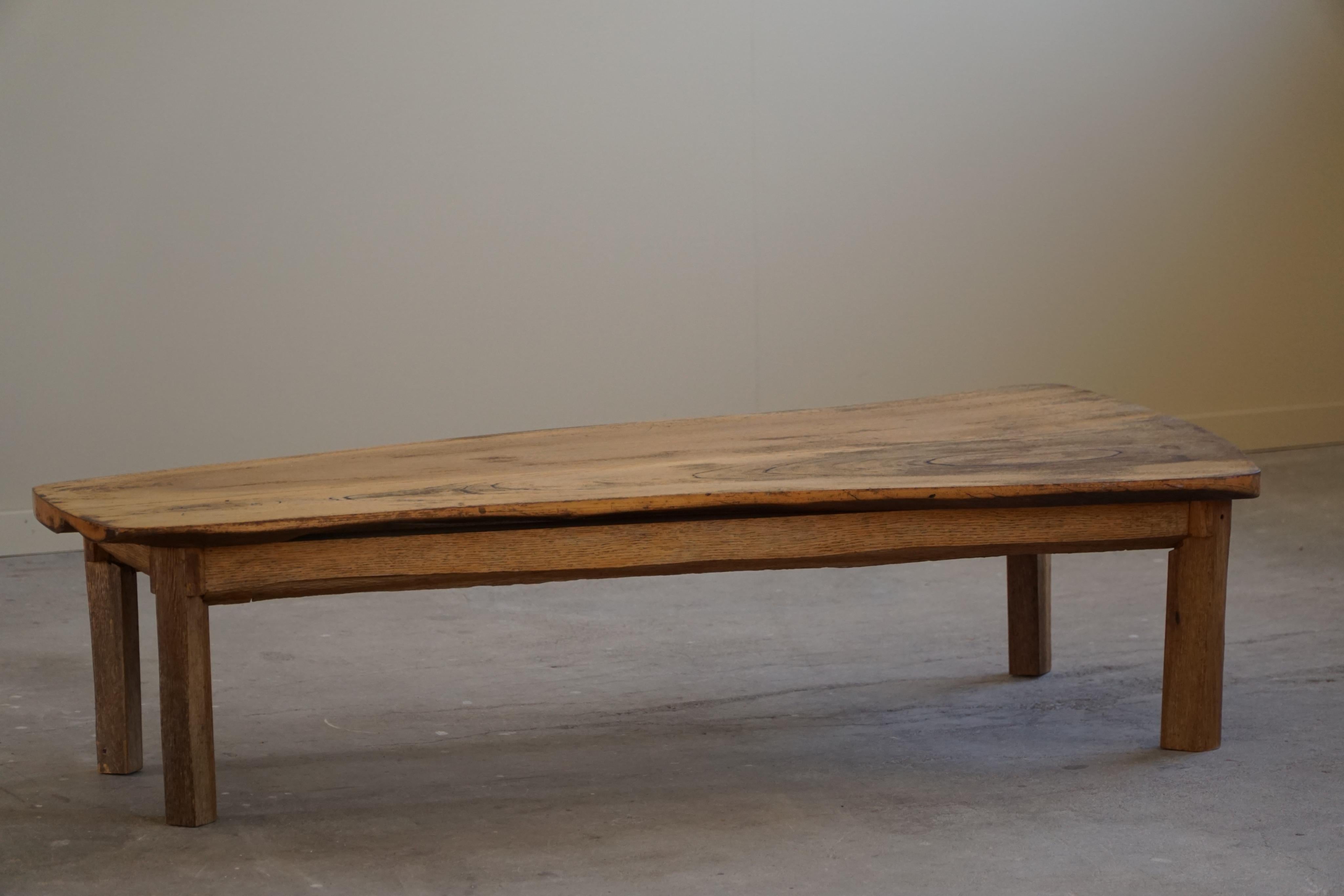 Chêne Table basse scandinave Wabi Sabi en bois organique du milieu du siècle, fabriquée dans les années 1960 en vente