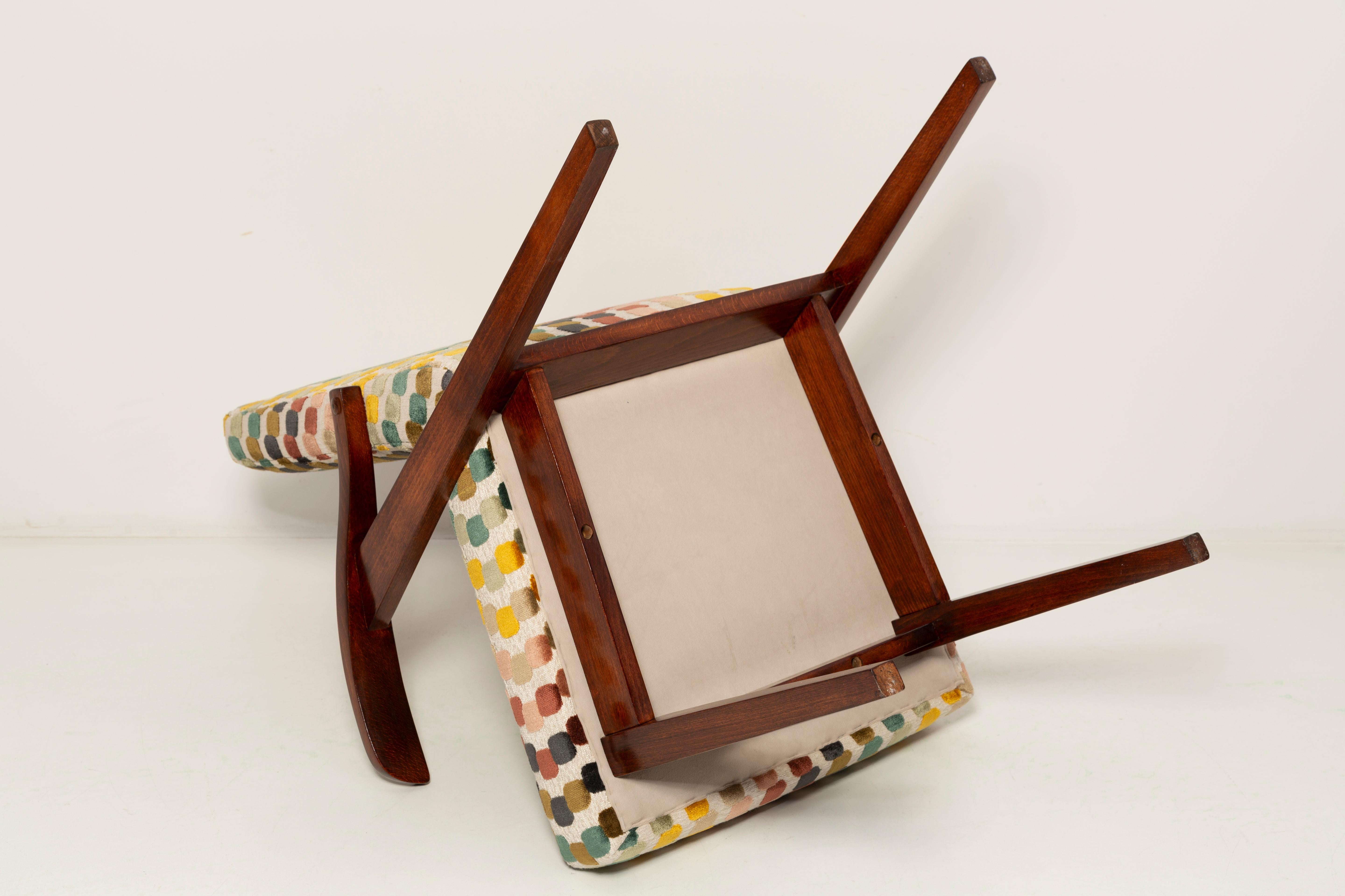 Mid Century Orphisme Multicolored Velvet Armchair by M. Puchala, Europe, 1960s For Sale 2