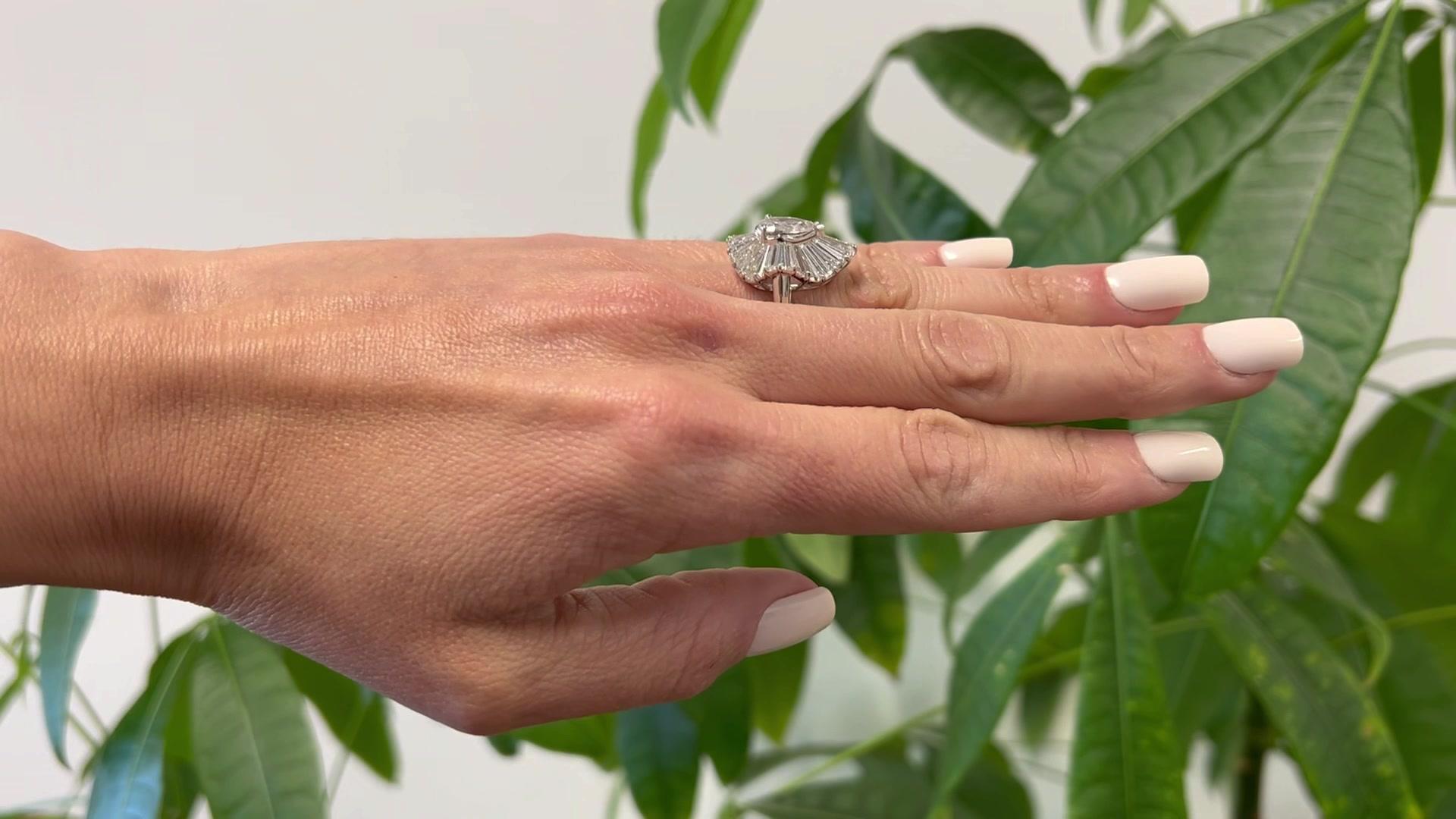 Women's or Men's Mid Century Oscar Heyman Bros GIA 1.01 Pear Cut Diamond Platinum Ballerina Ring