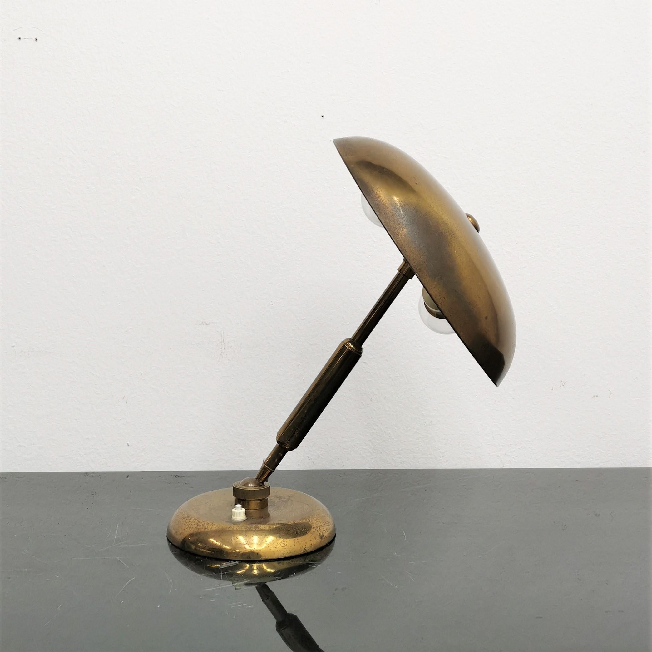 Mid-Century Oscar Torlasco Adjustable Brass Table Lamp 50s, Italy In Good Condition In Palermo, IT
