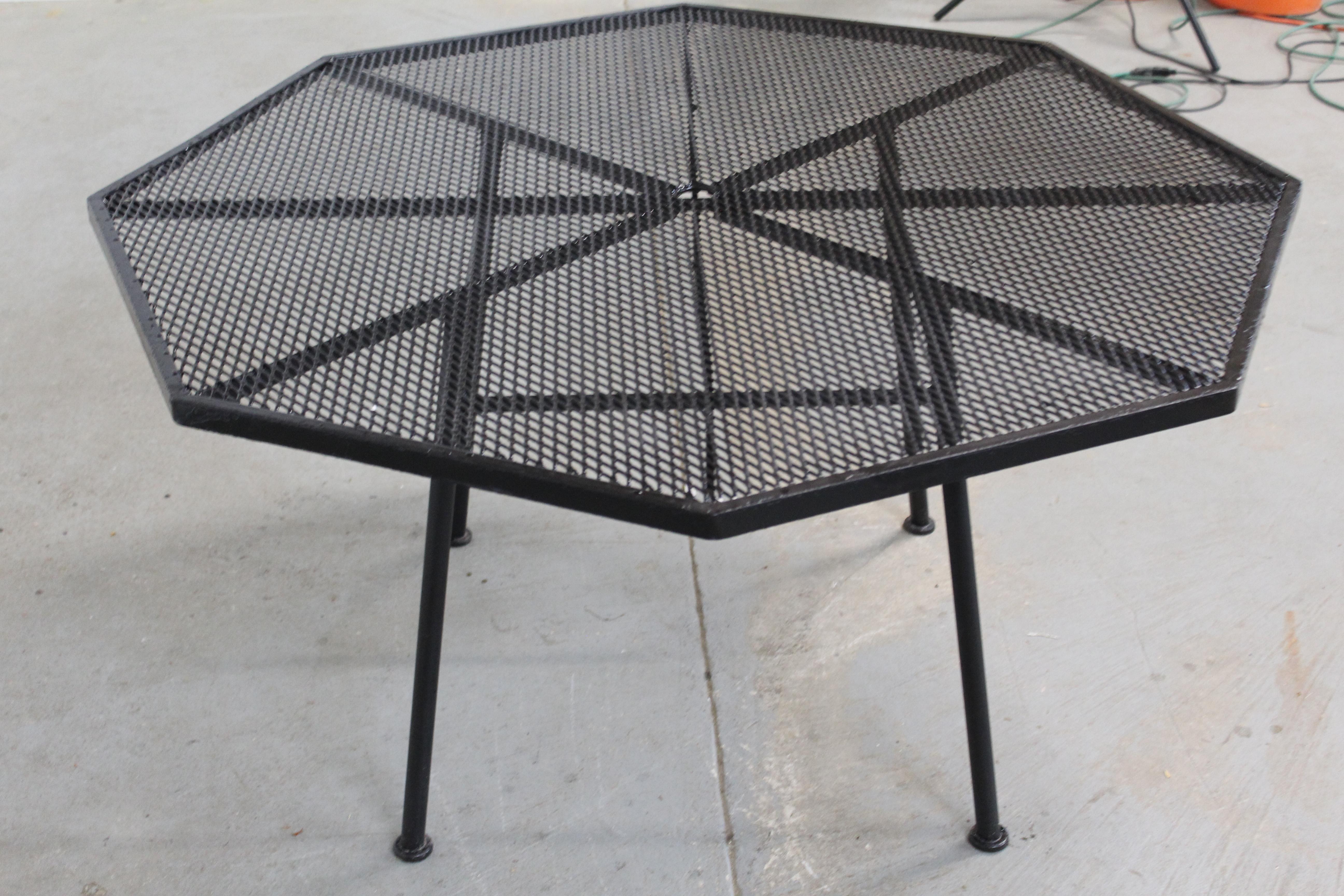 octagonal patio table