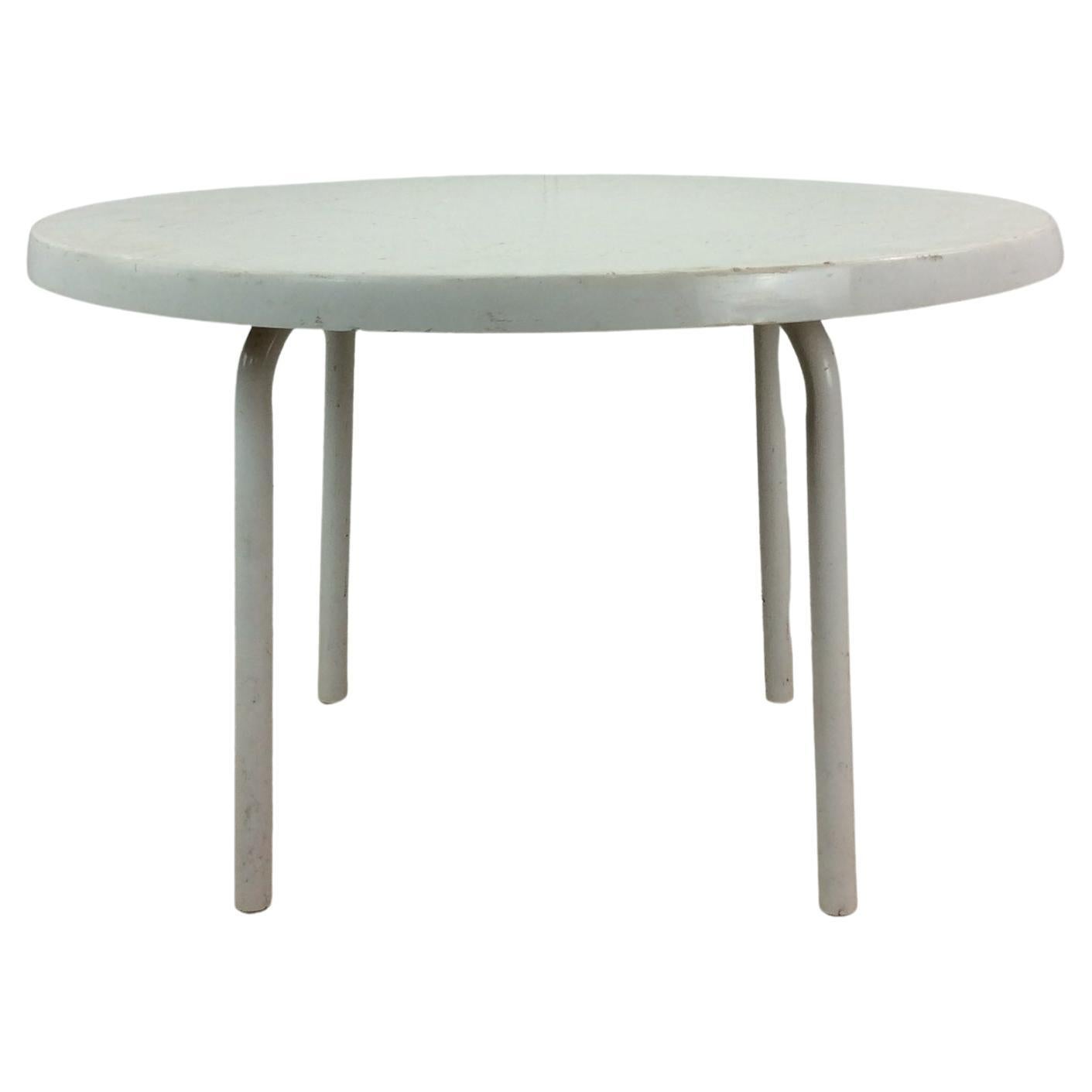 Table à cocktails d'extérieur Mid Century avec plateau en fibre de verre